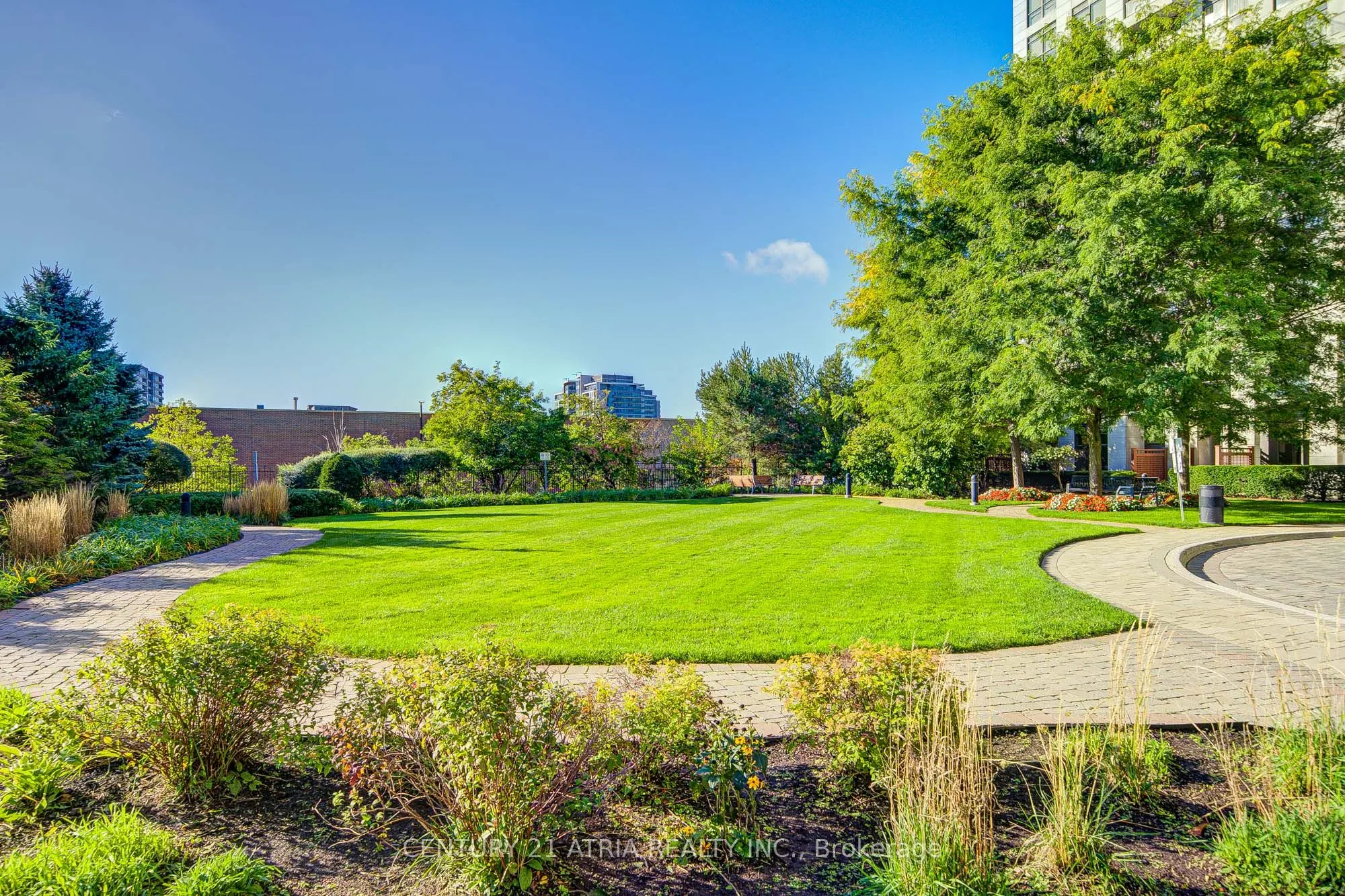18 Harding Boulevard, #308