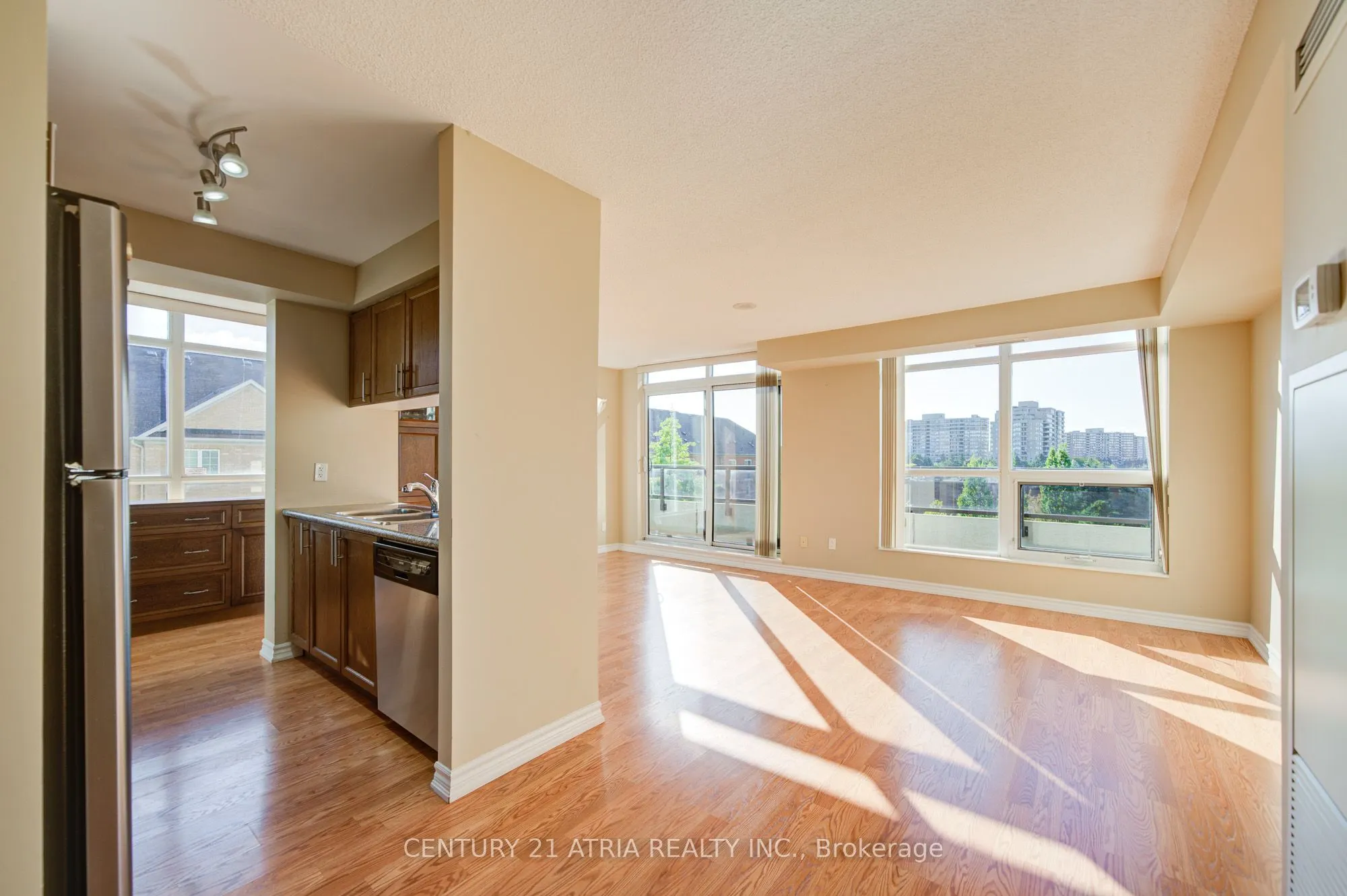 18 Harding Boulevard, #308