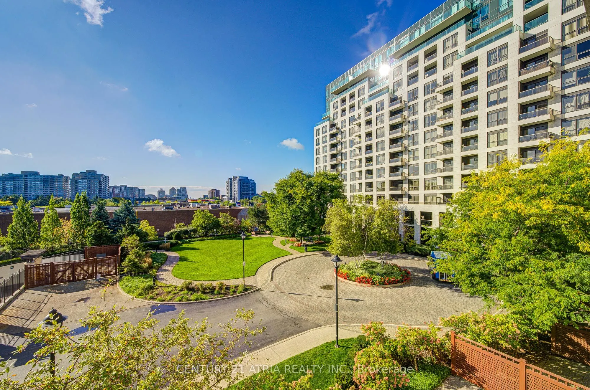 18 Harding Boulevard, #308