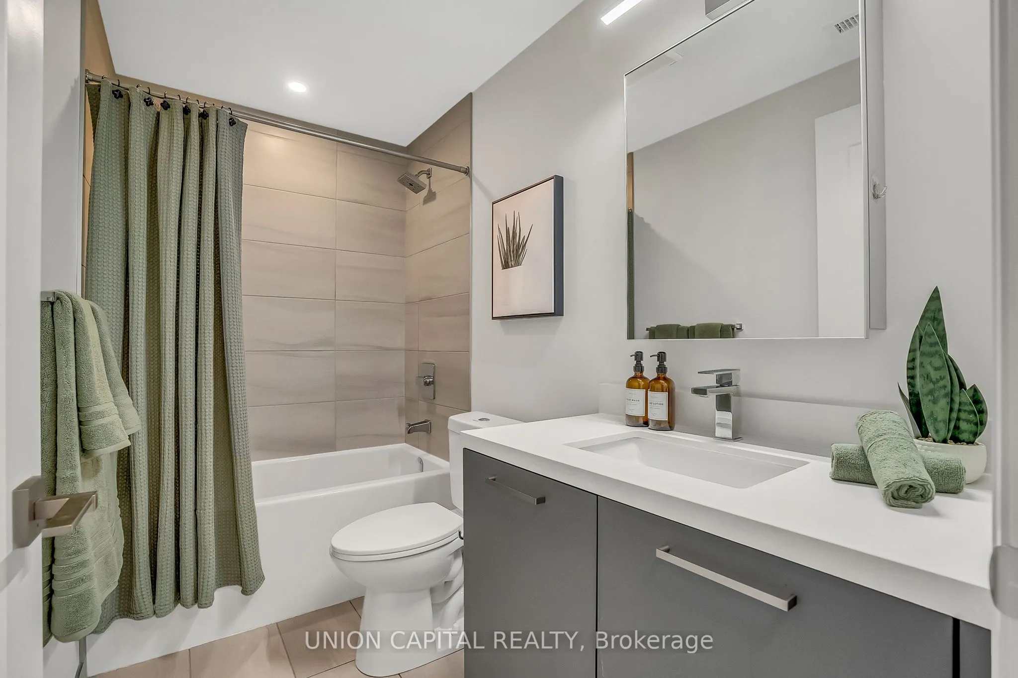 12 Gandhi Lane, #3102