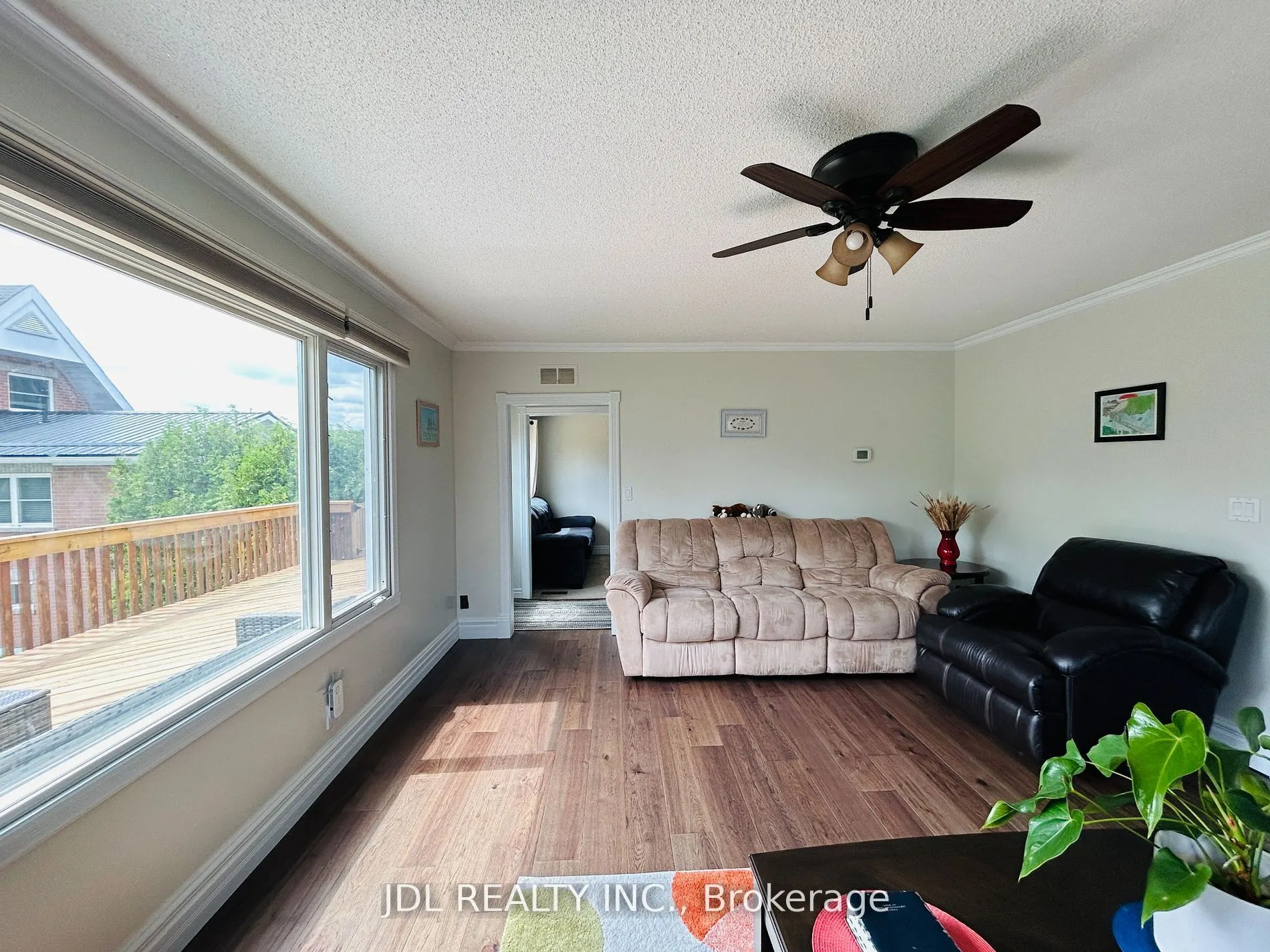 11 Red Robin Road