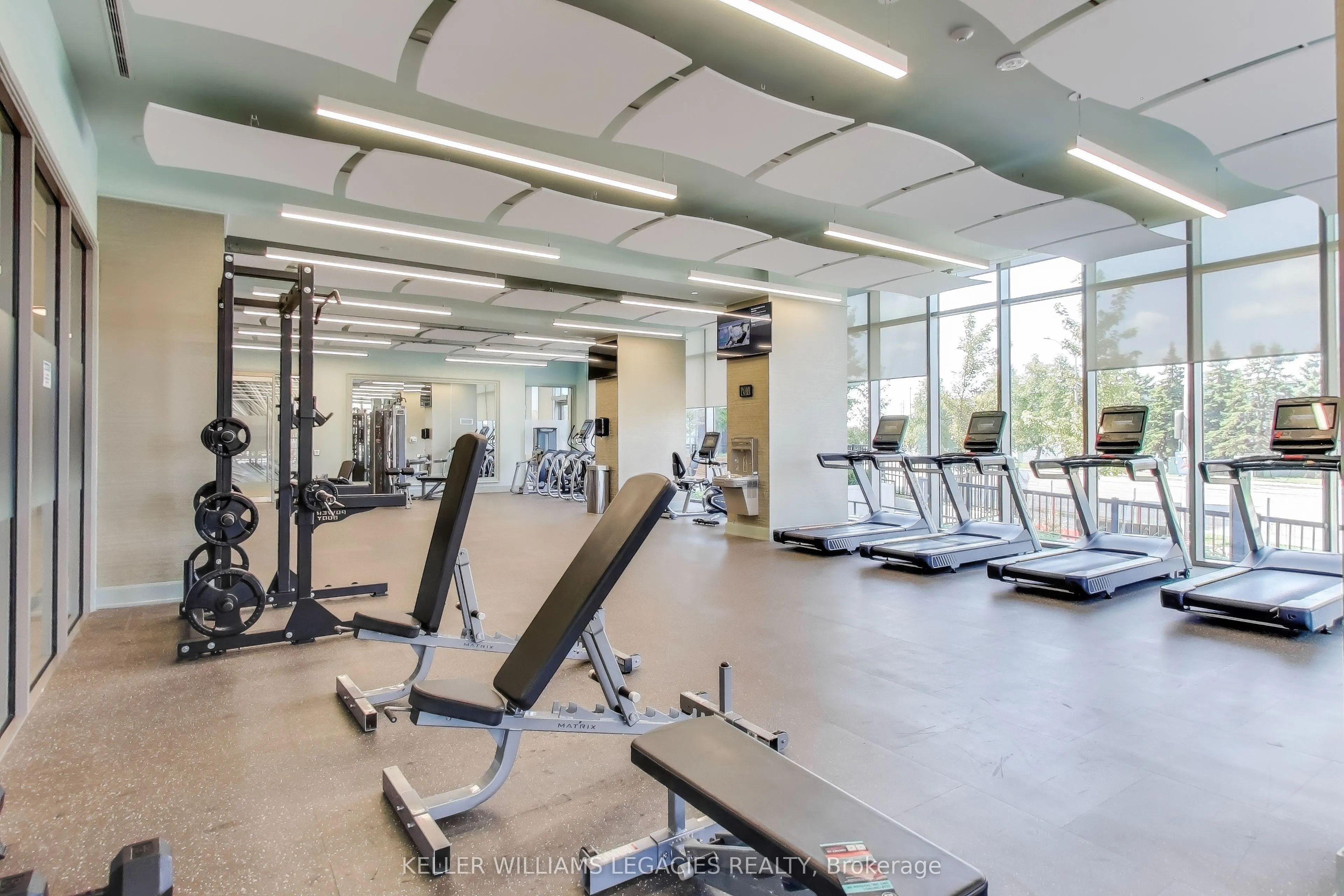 10 Gatineau Drive, #1405