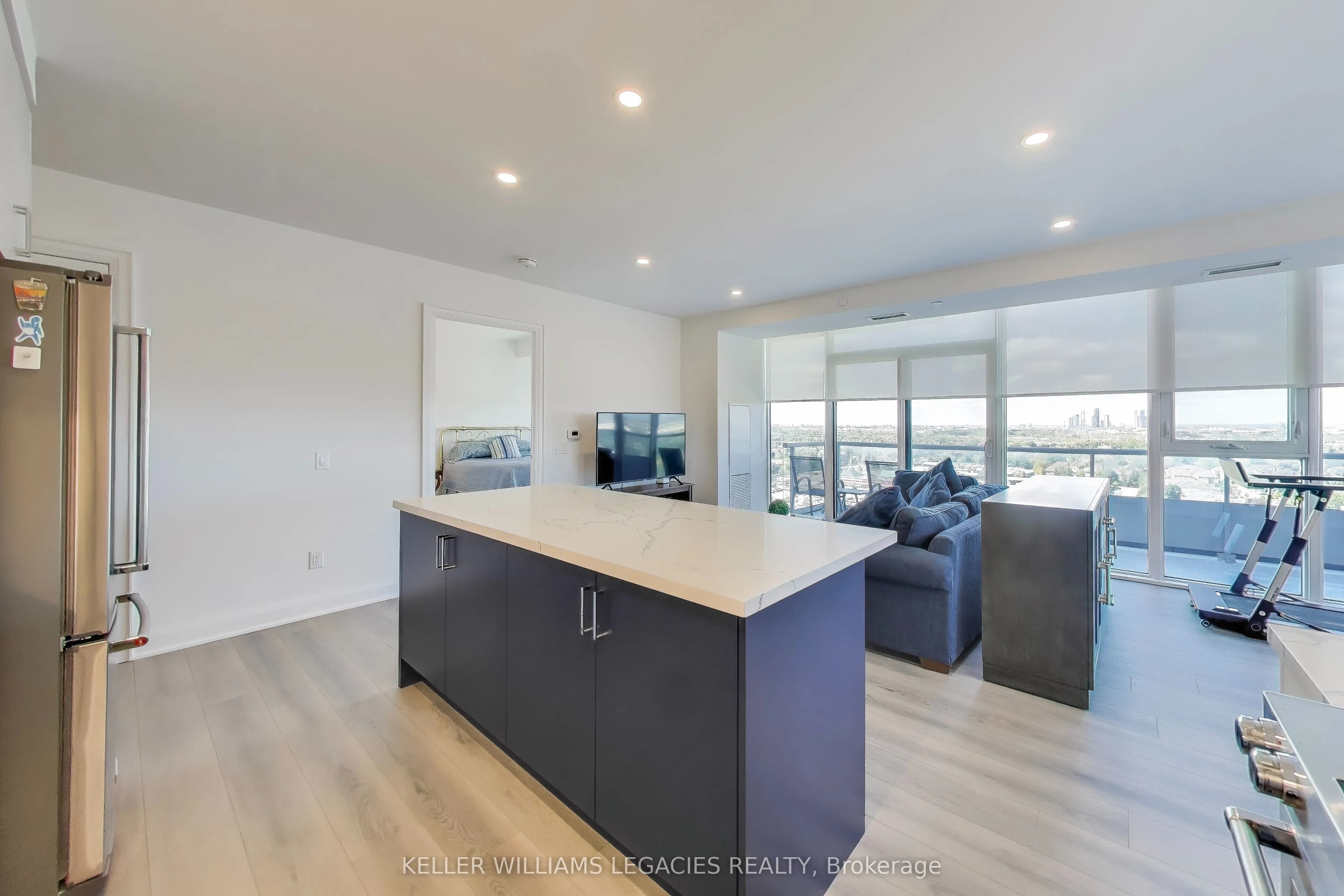 10 Gatineau Drive, #1405