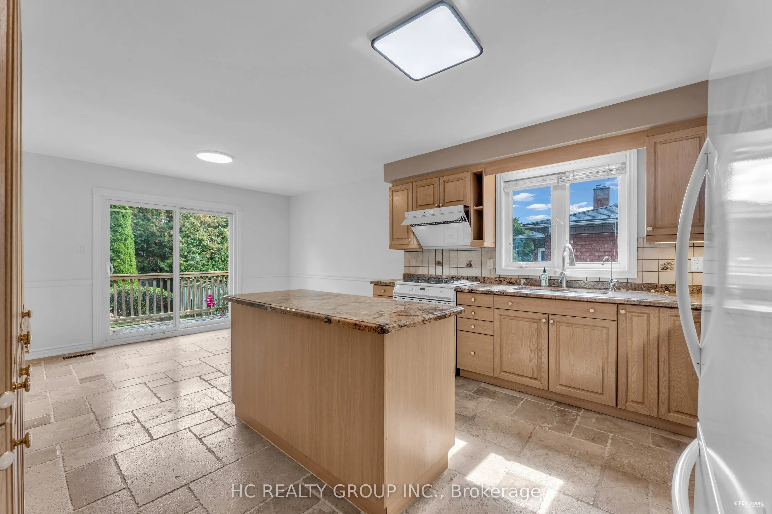 175 Strathearn Avenue