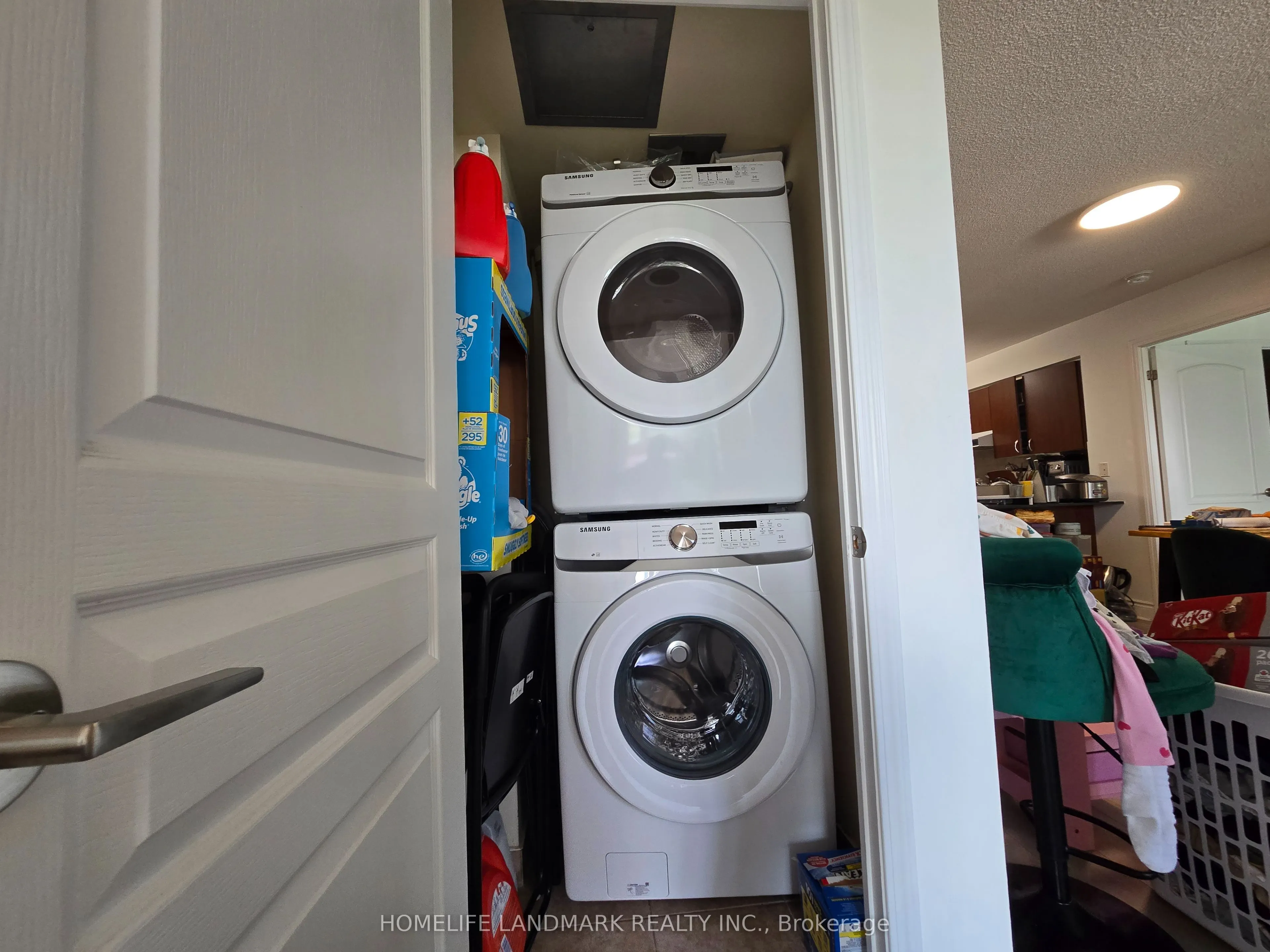 55 South Town Centre Boulevard, #301