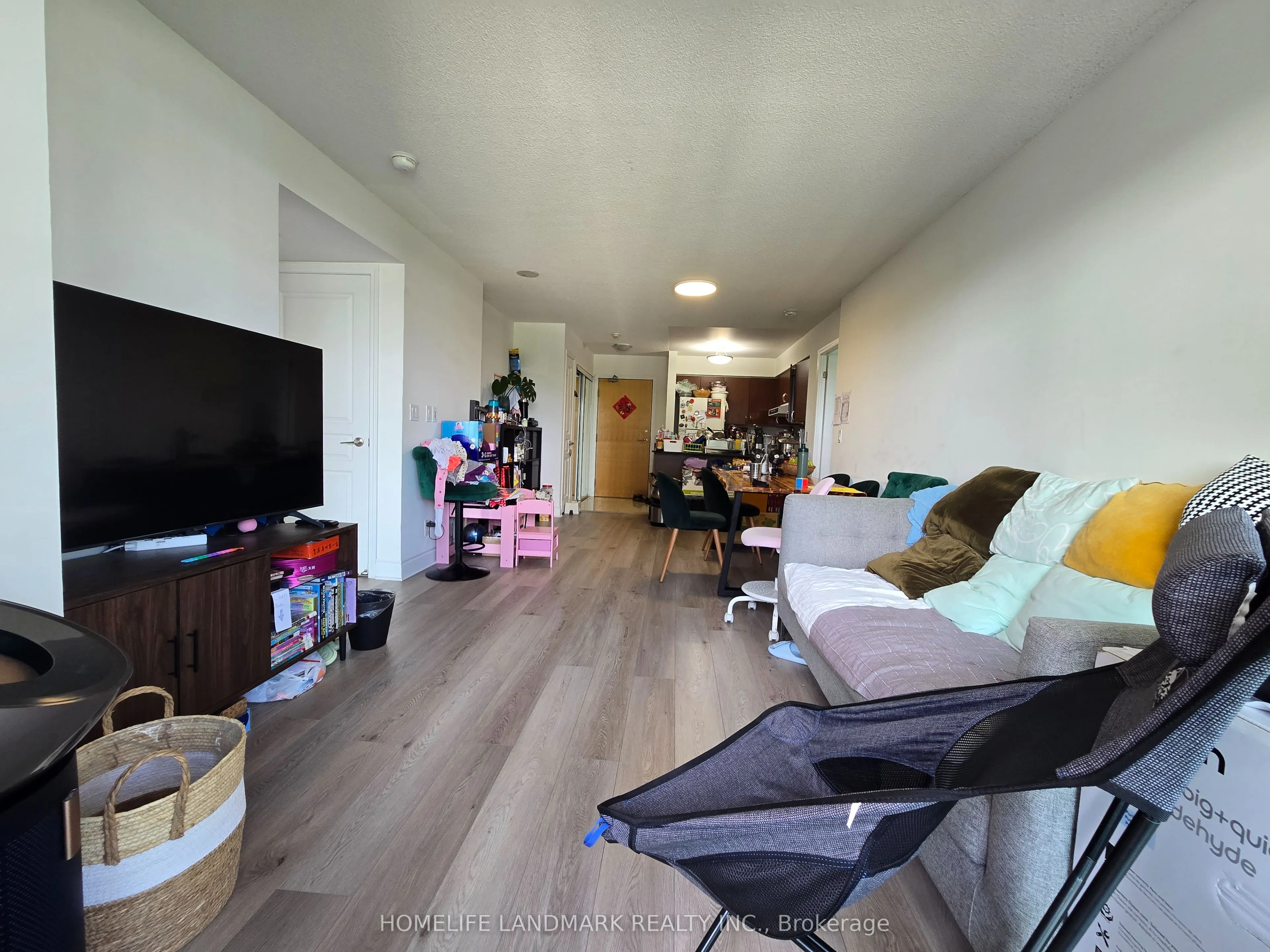 55 South Town Centre Boulevard, #301