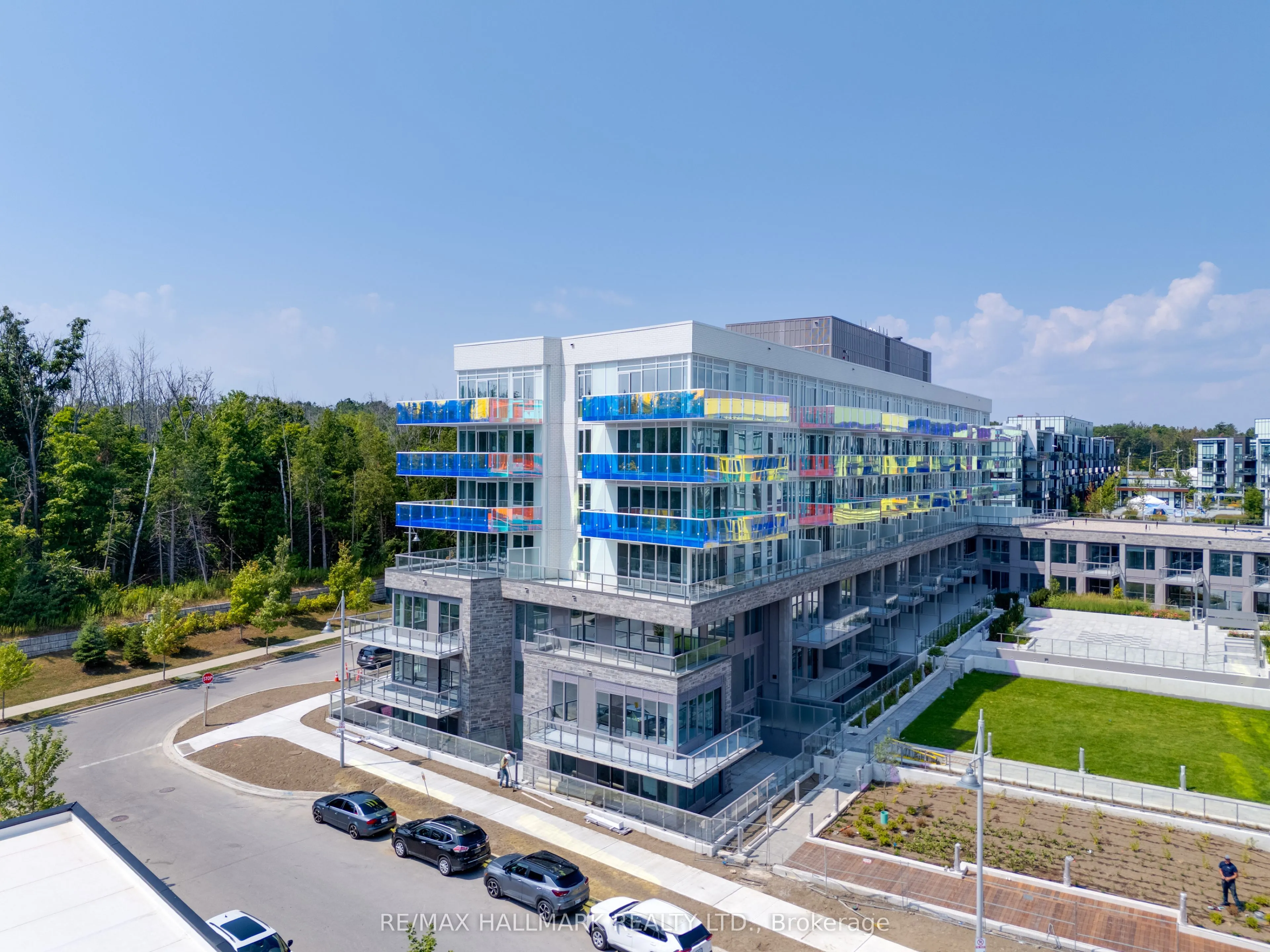 333 Sunseeker Avenue, #409