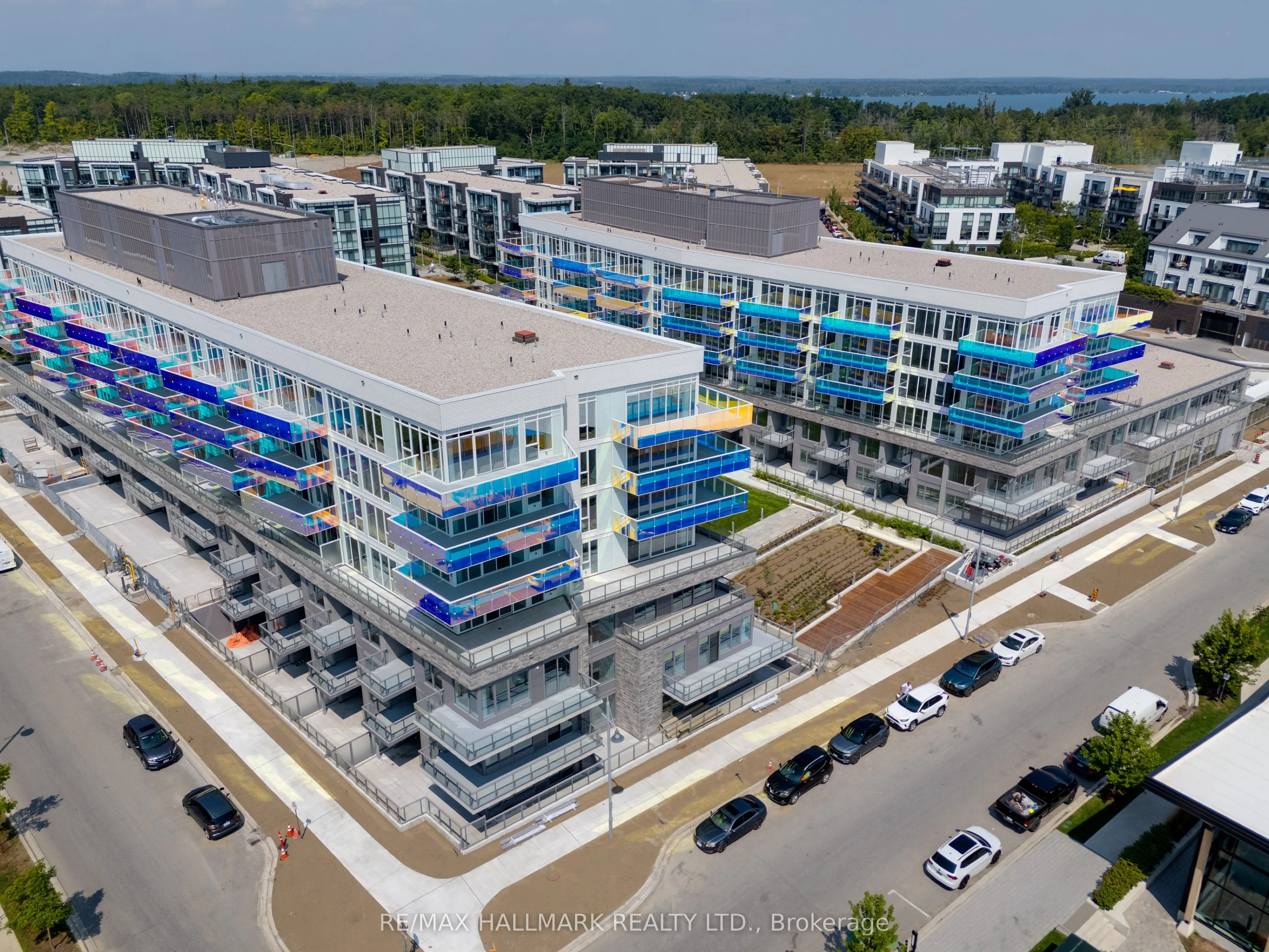 333 Sunseeker Avenue, #409