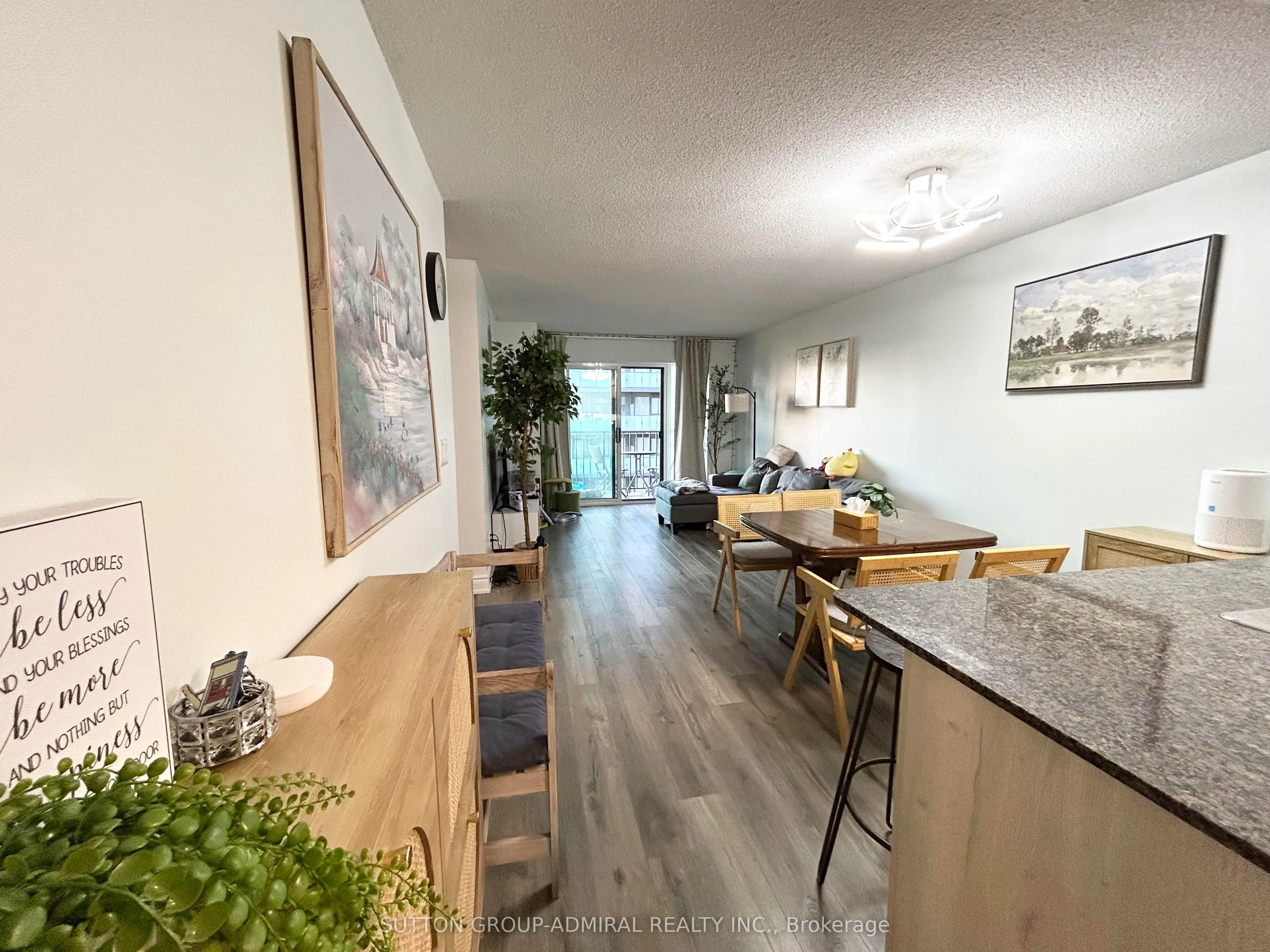 185 Oneida Crescent, #908