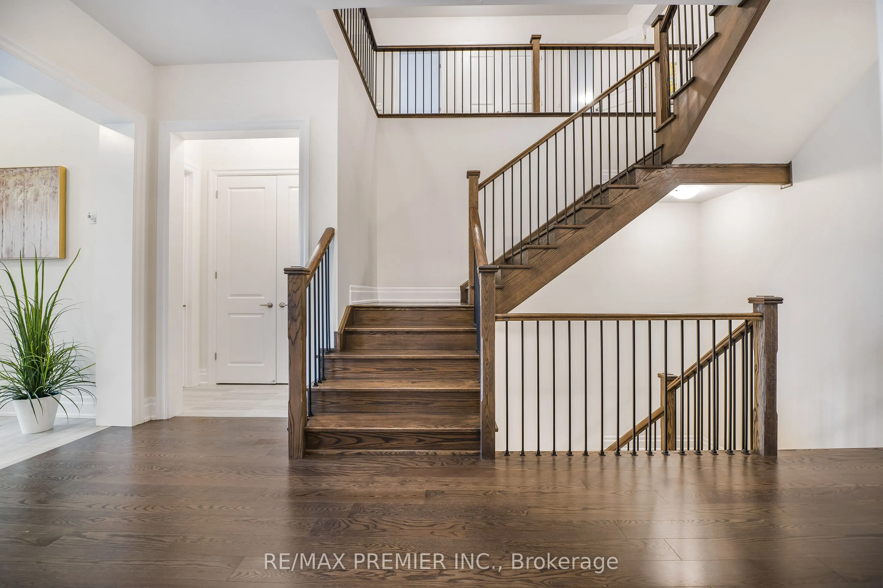 30 Enclave Court