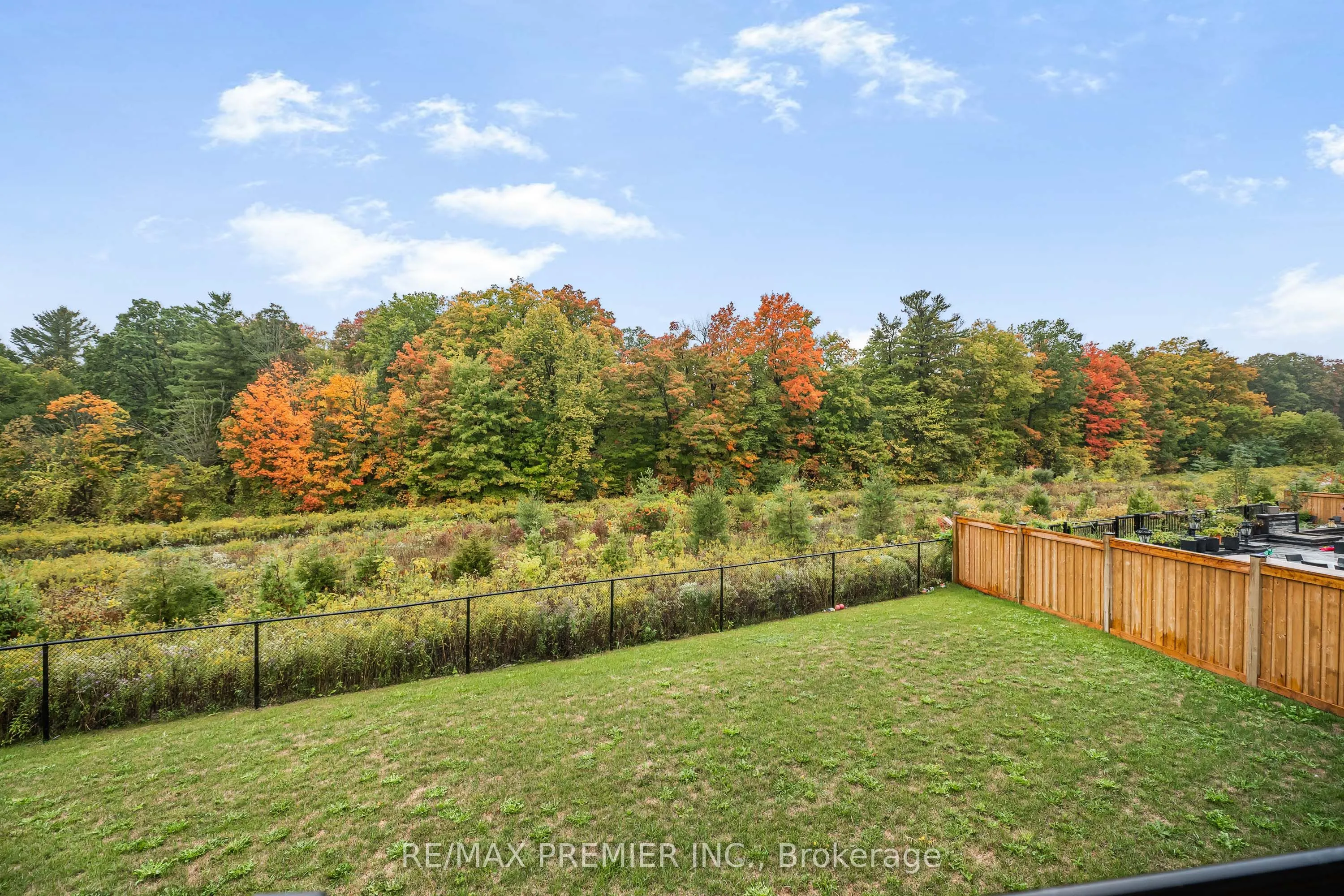 30 Enclave Court