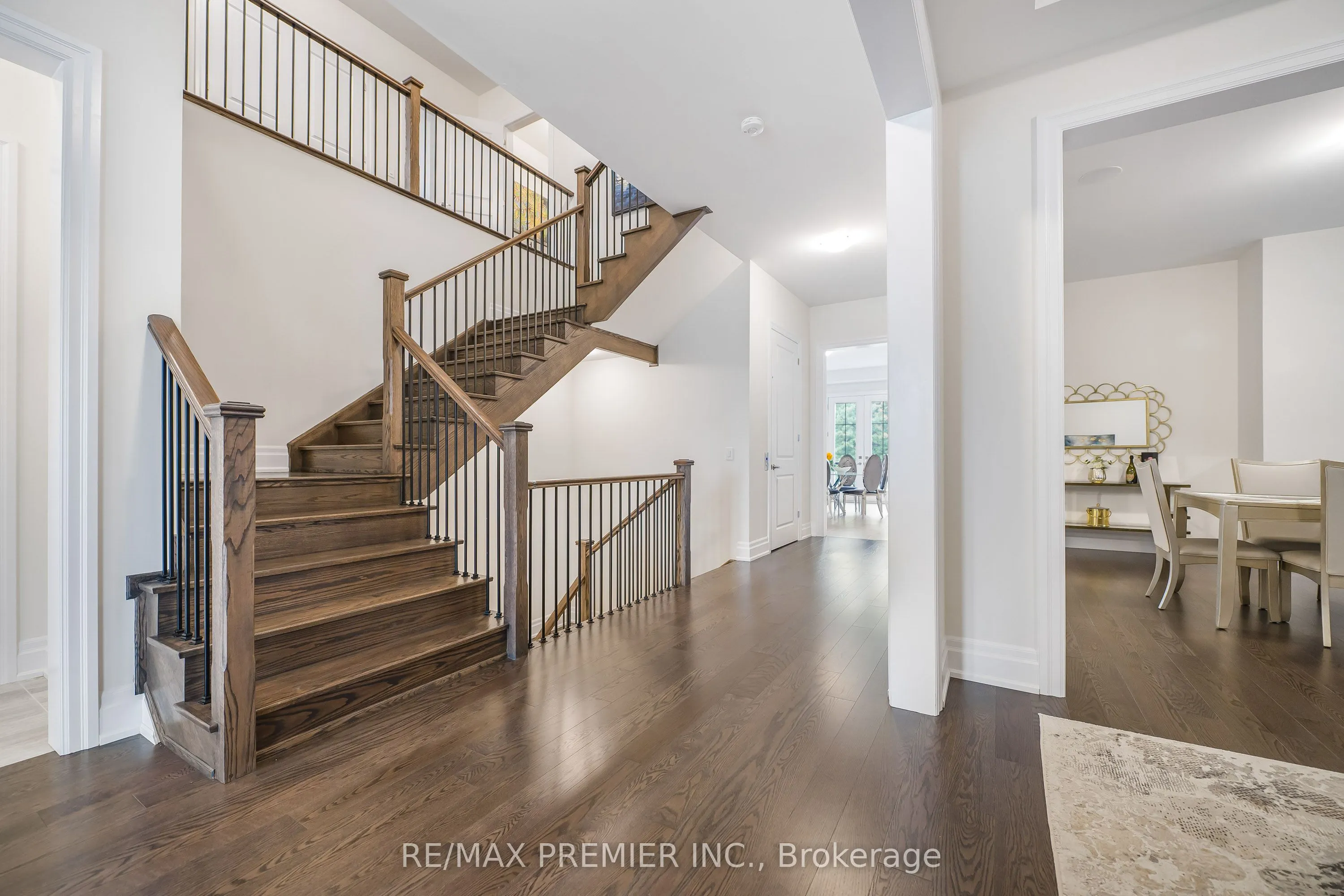 30 Enclave Court