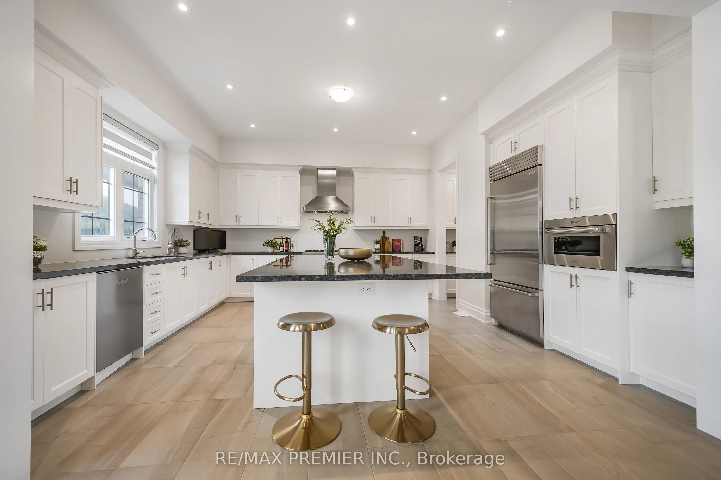 30 Enclave Court
