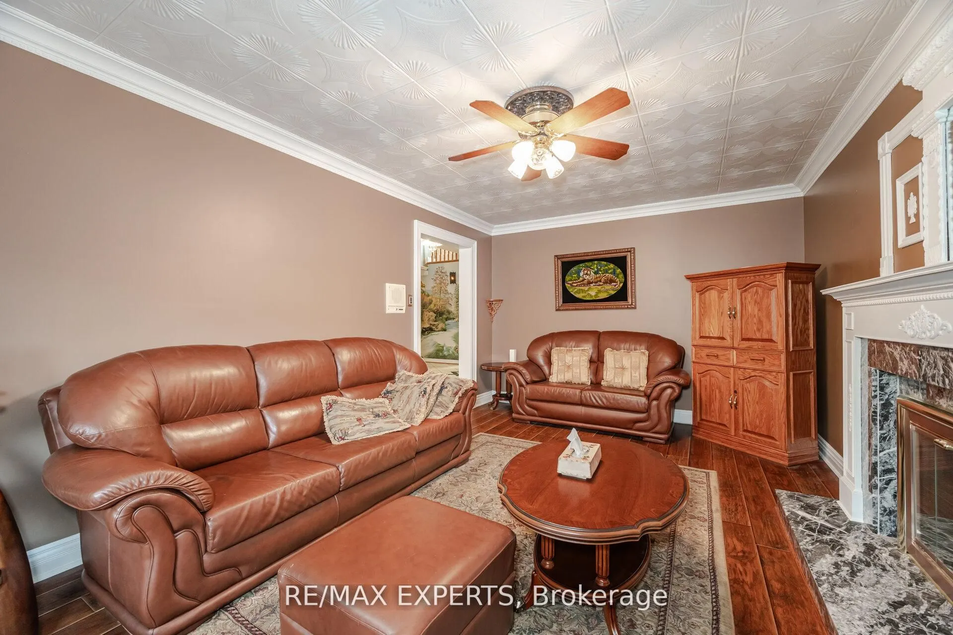 21 Williamsburg Lane