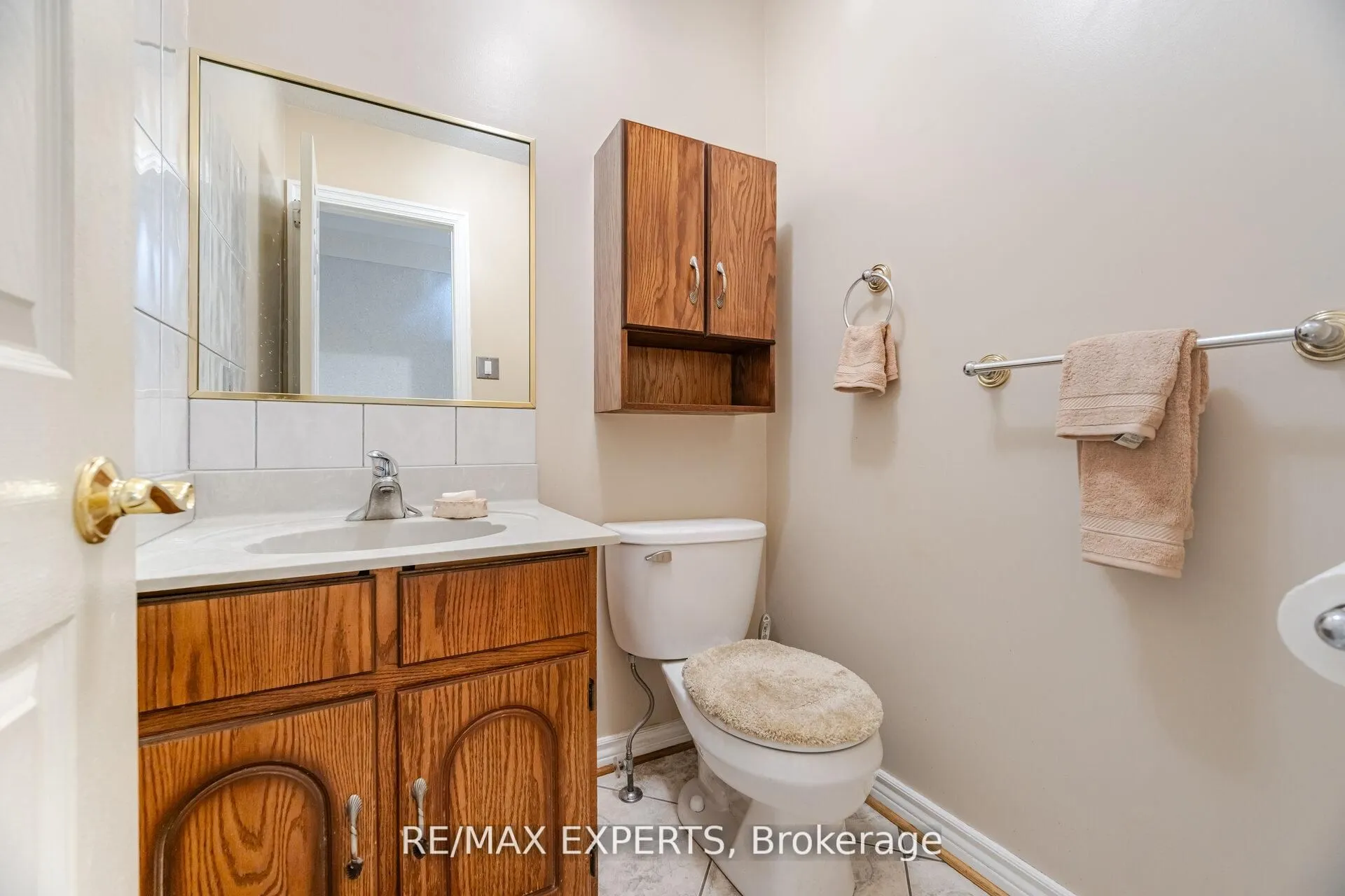 21 Williamsburg Lane