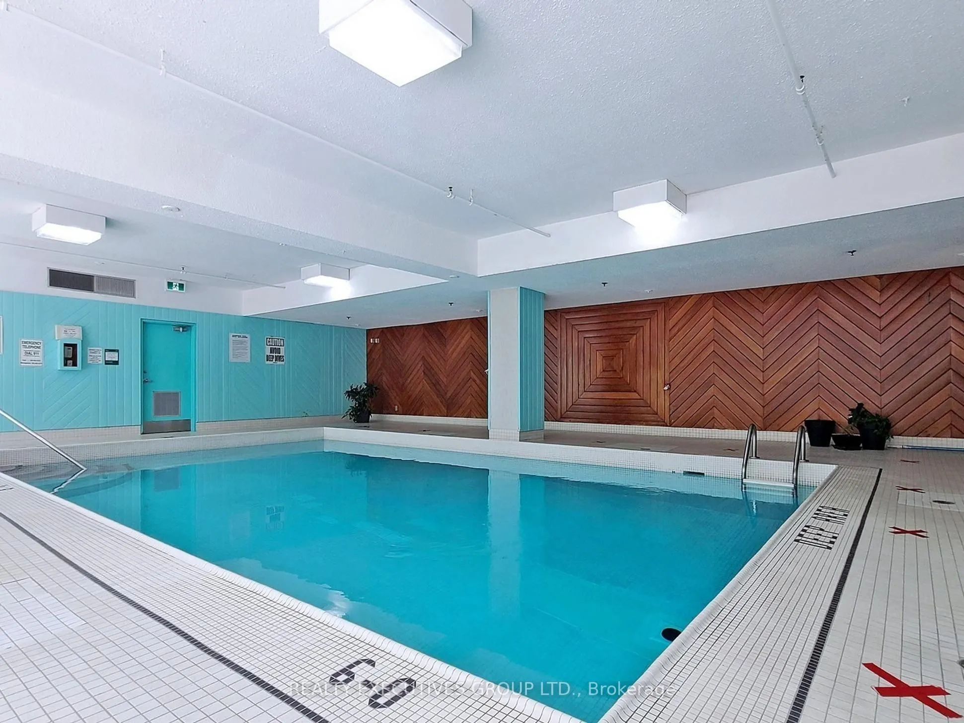 8111 Yonge Street, #1701