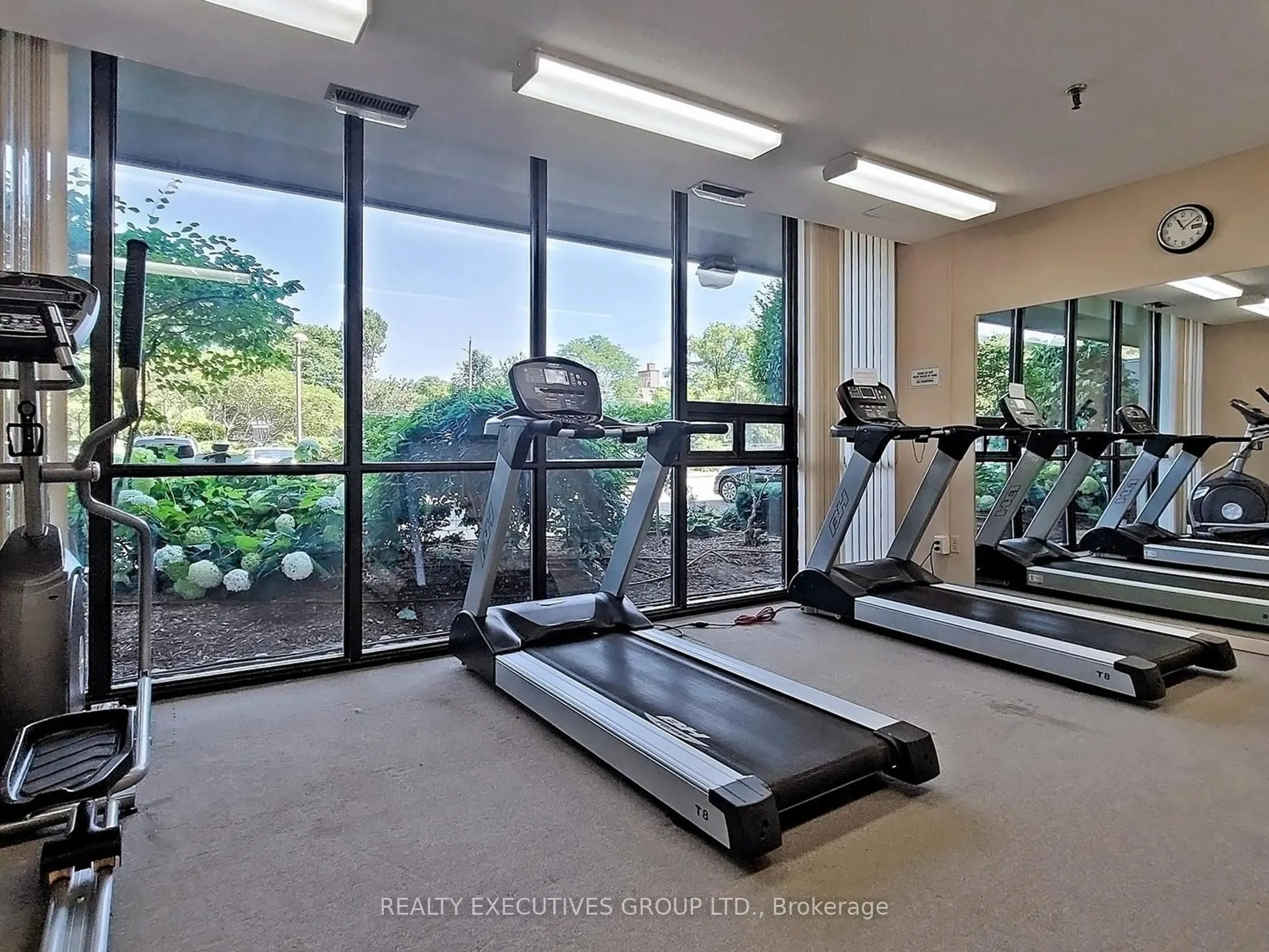 8111 Yonge Street, #1701