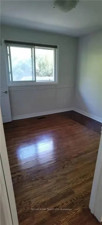 56 Robinson Street, #Main