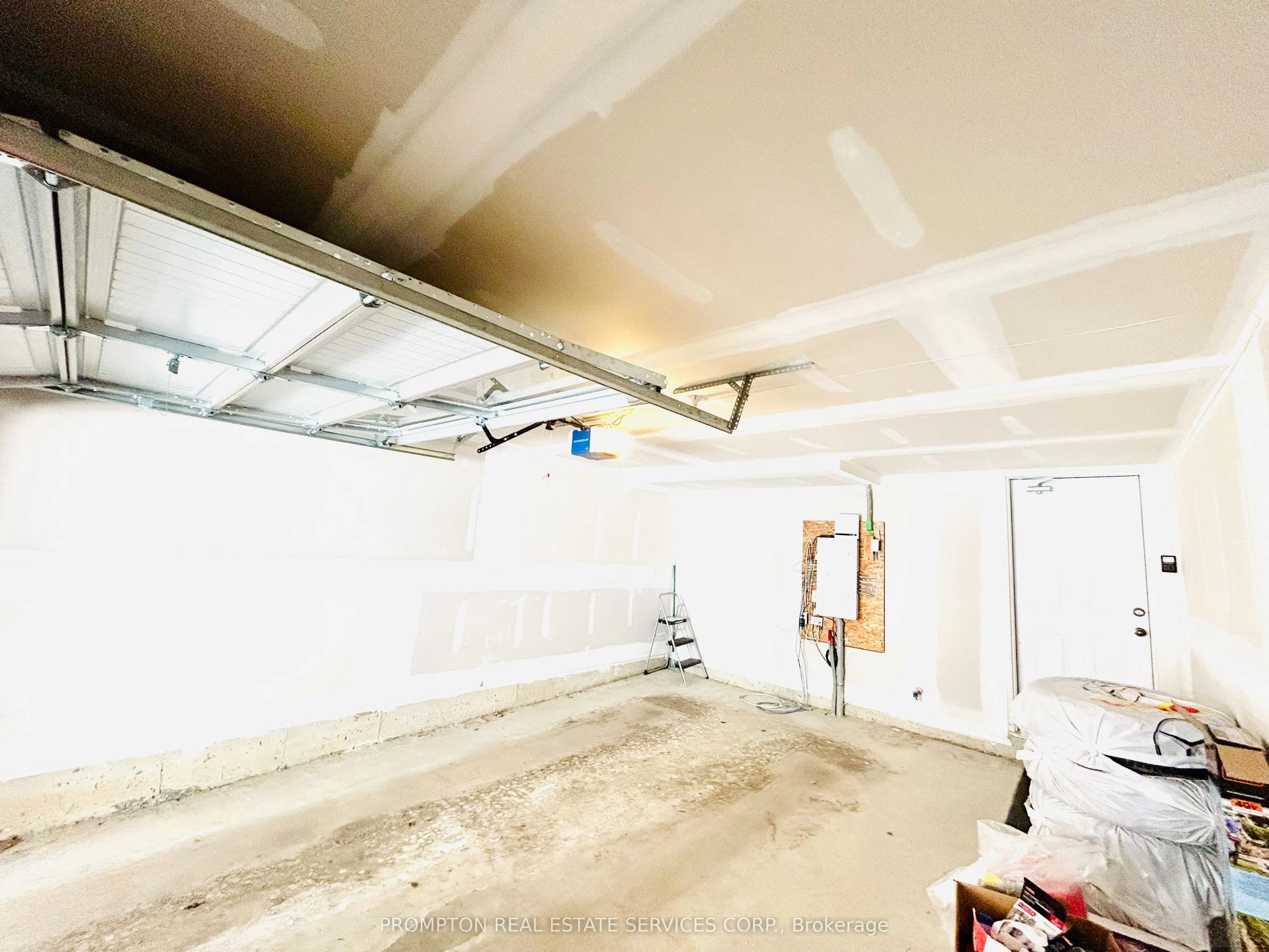 20 Isabella Peach Drive