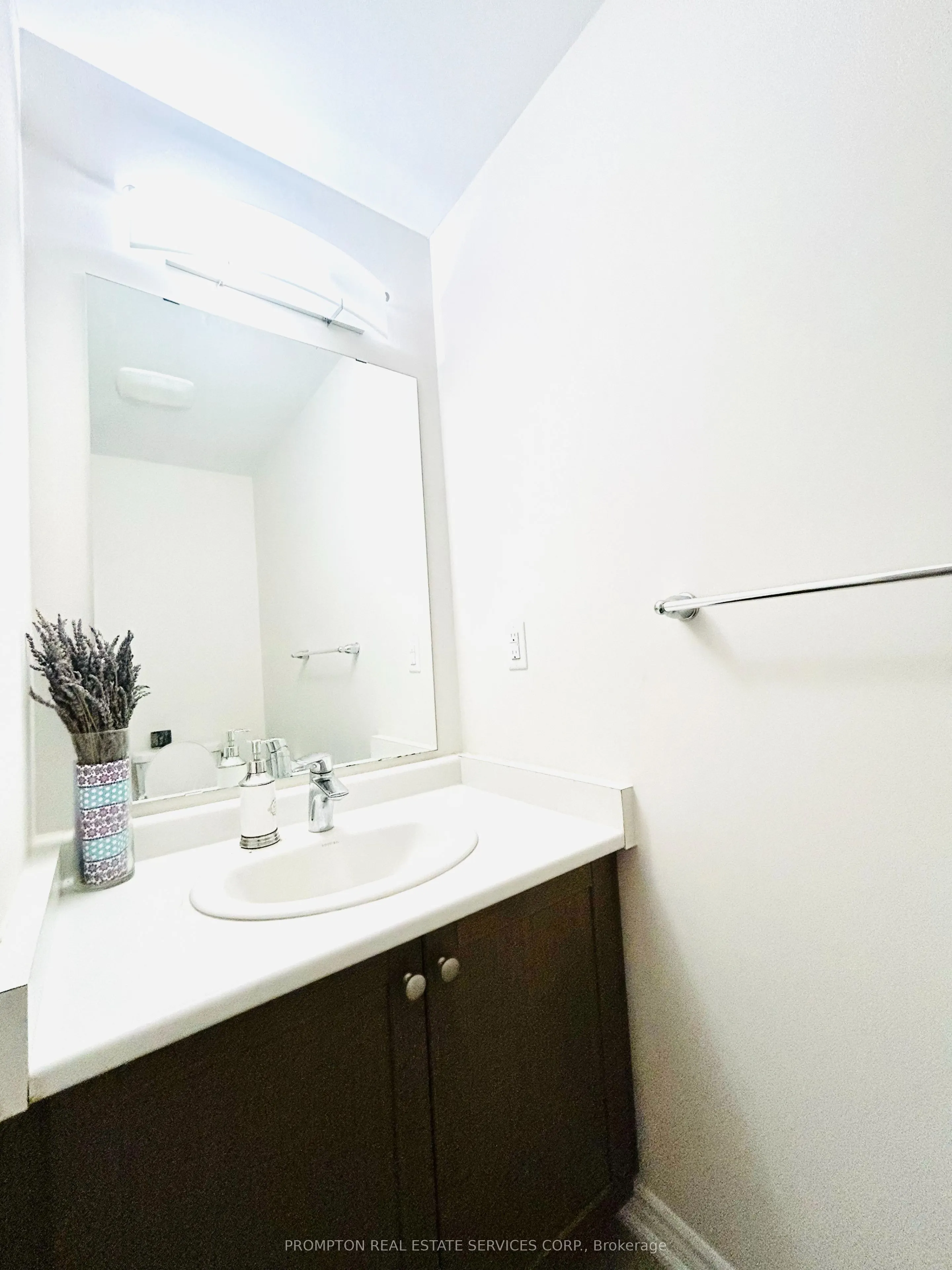 20 Isabella Peach Drive