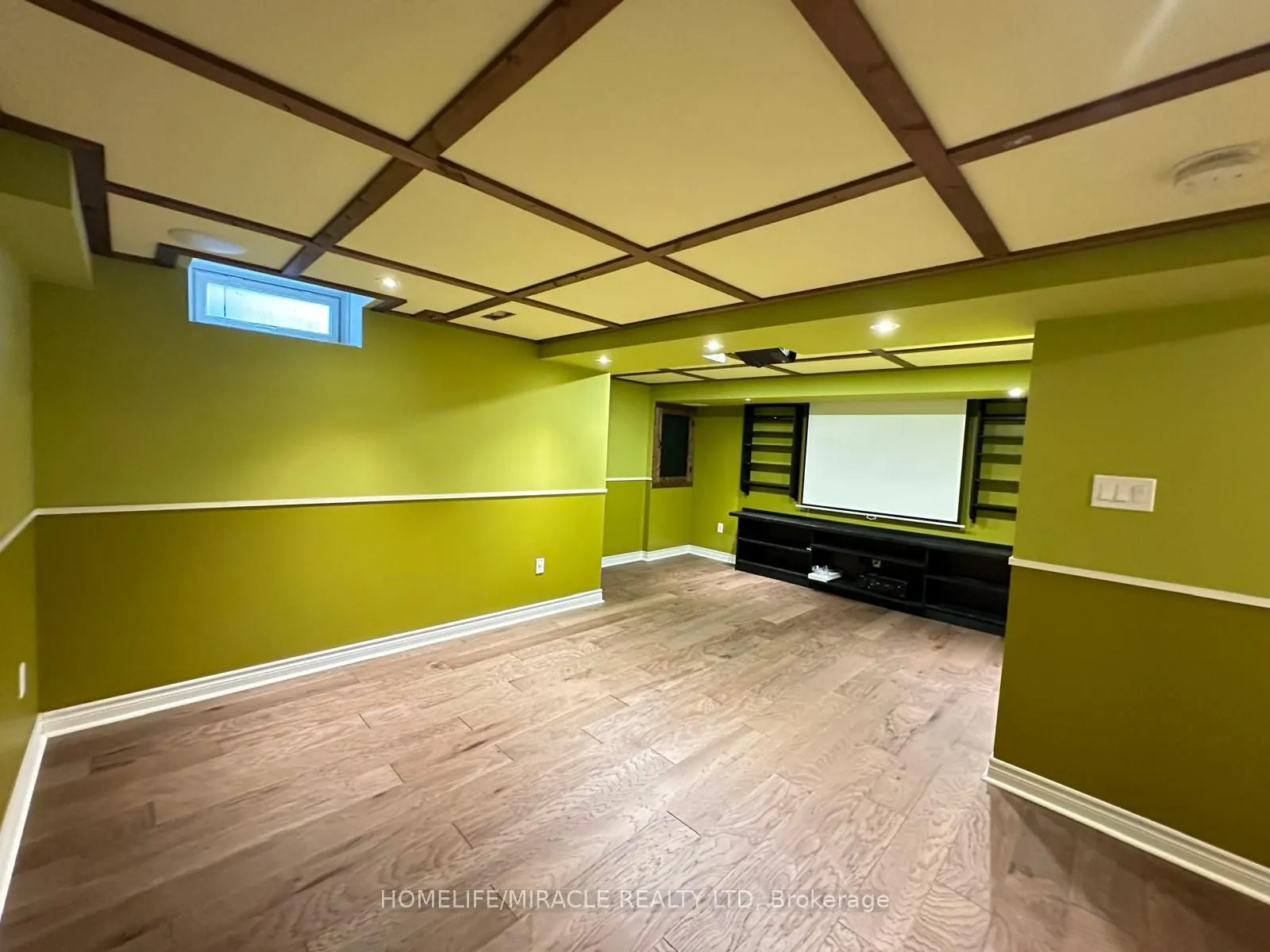 3016 Bur Oak Avenue