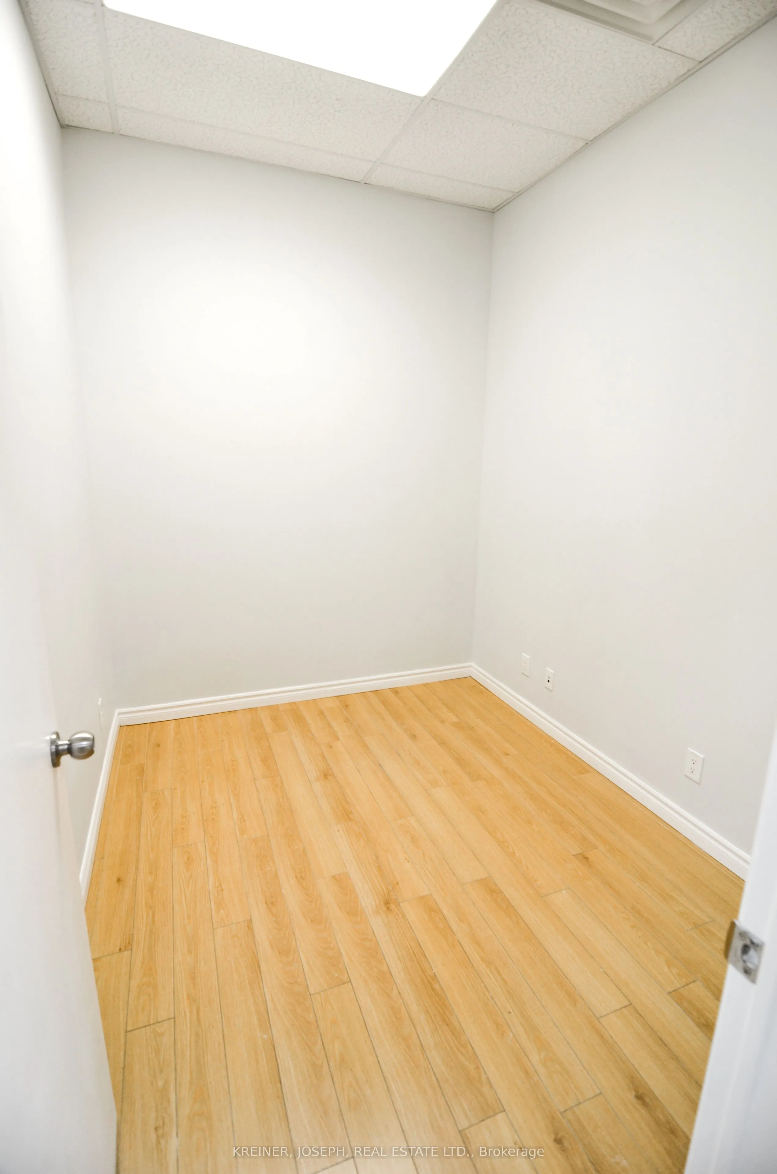 1234 Reid Street, #Suite 9A