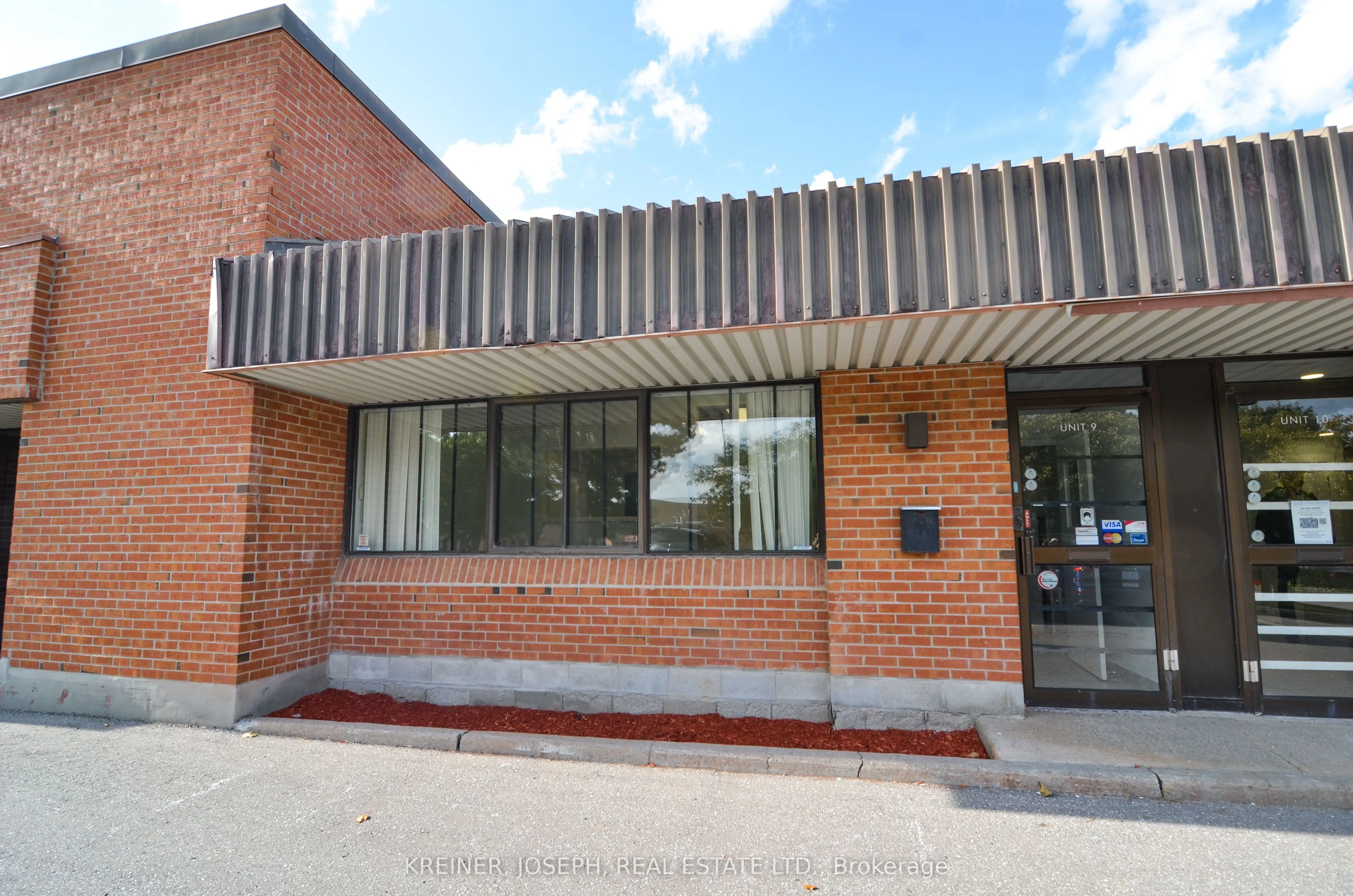 1234 Reid Street, #Suite 9