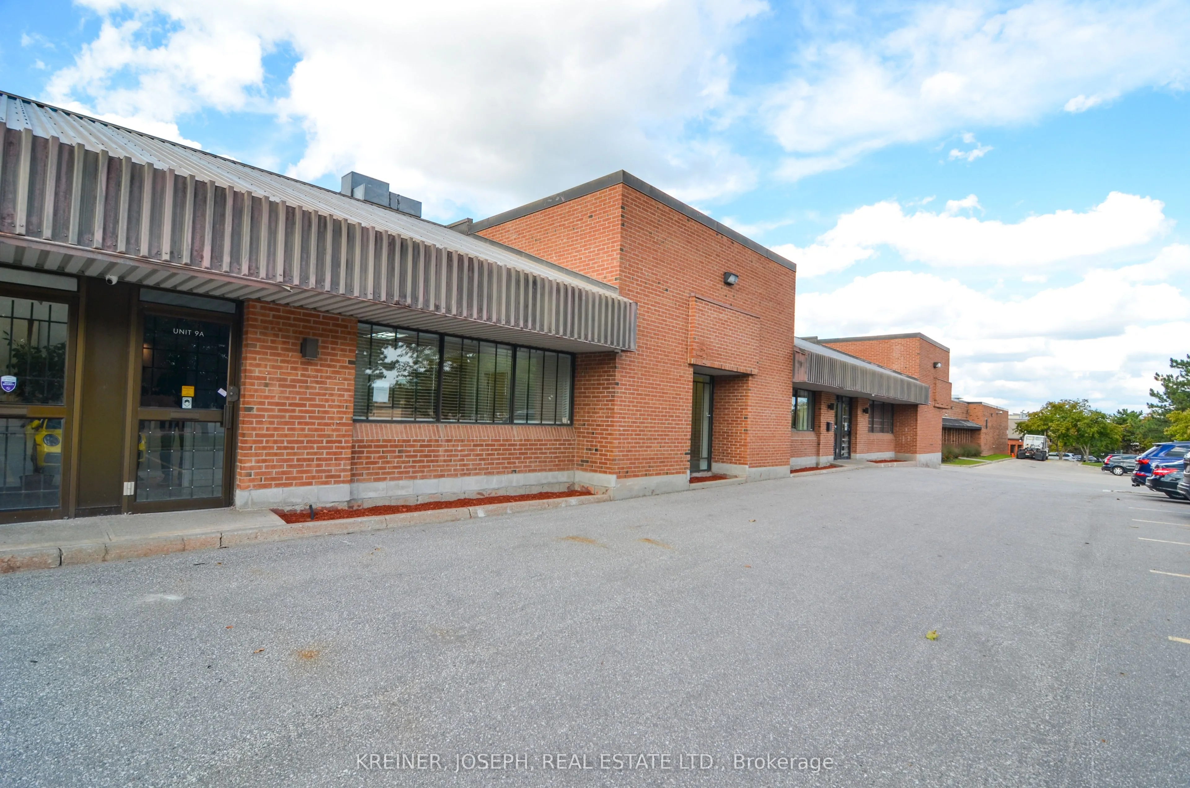 1234 Reid Street, #Suite 9