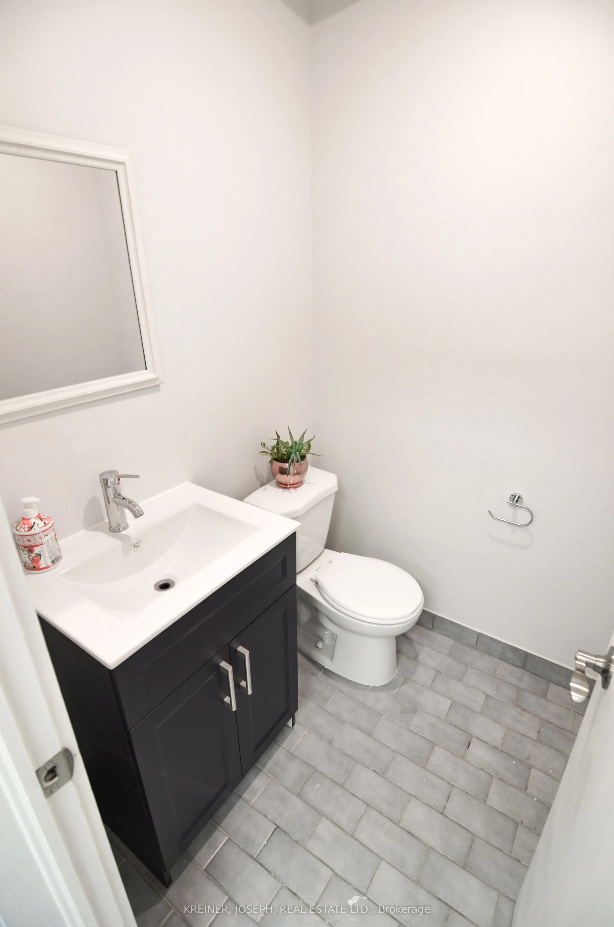 1234 Reid Street, #Suites 9A, 9, 10