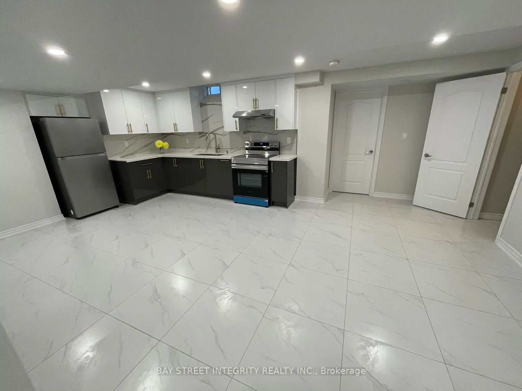 36 SUNNYSIDE HILL Road, #BSMT