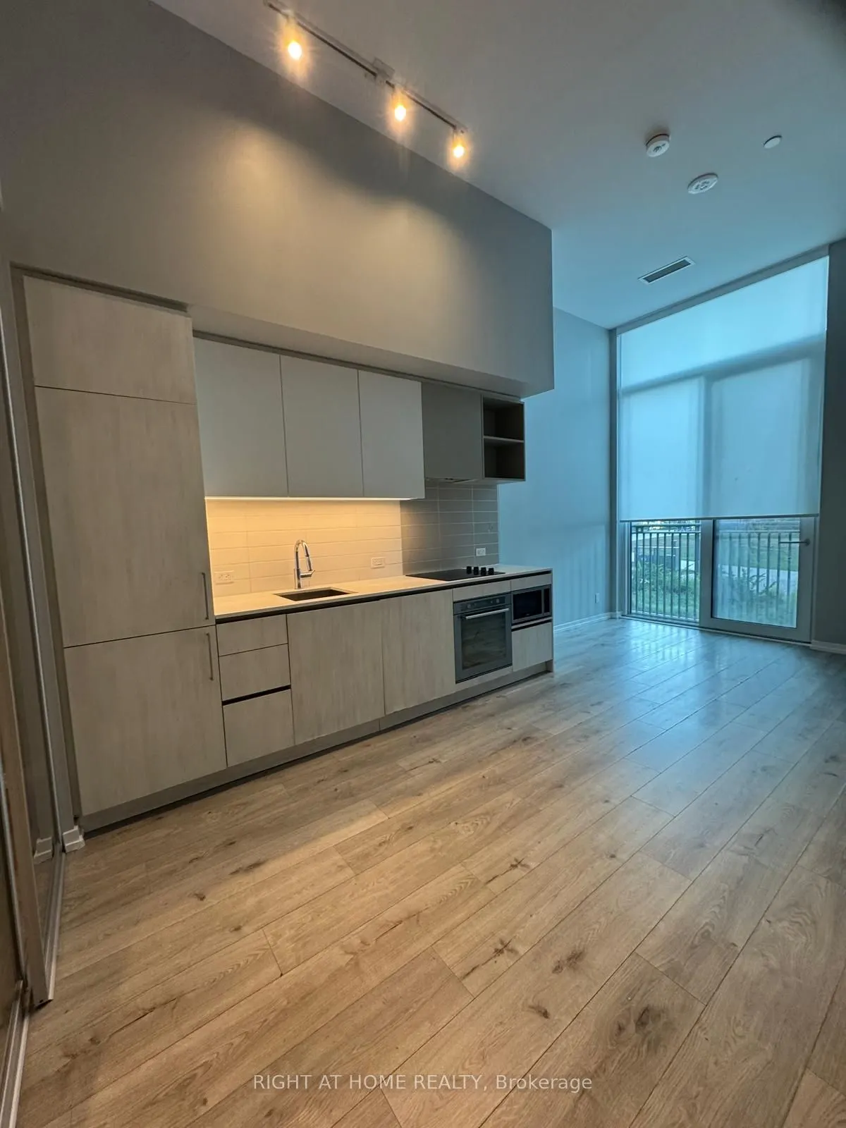 7890 Jane Street, #101