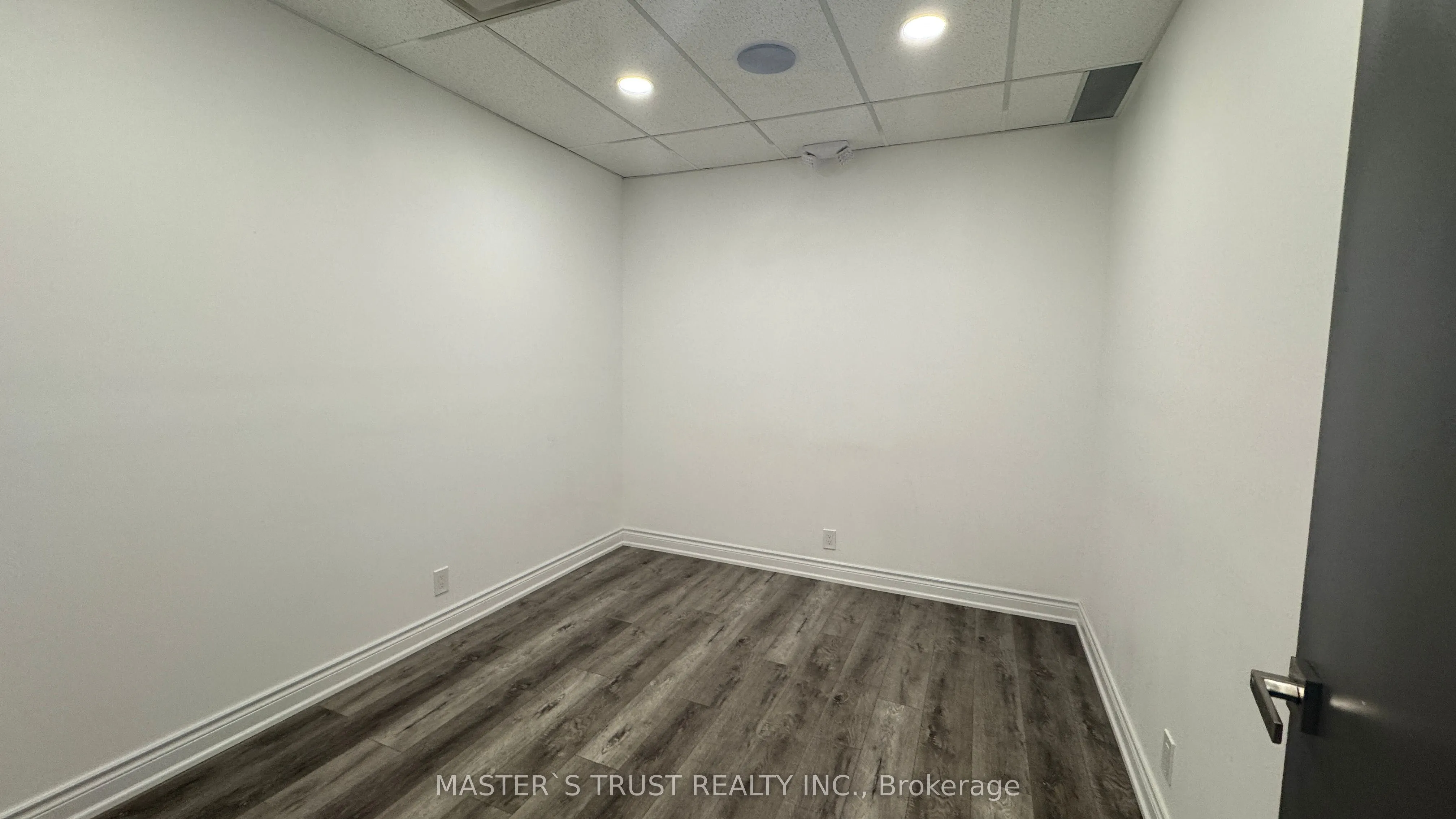 5837 Highway 7 E