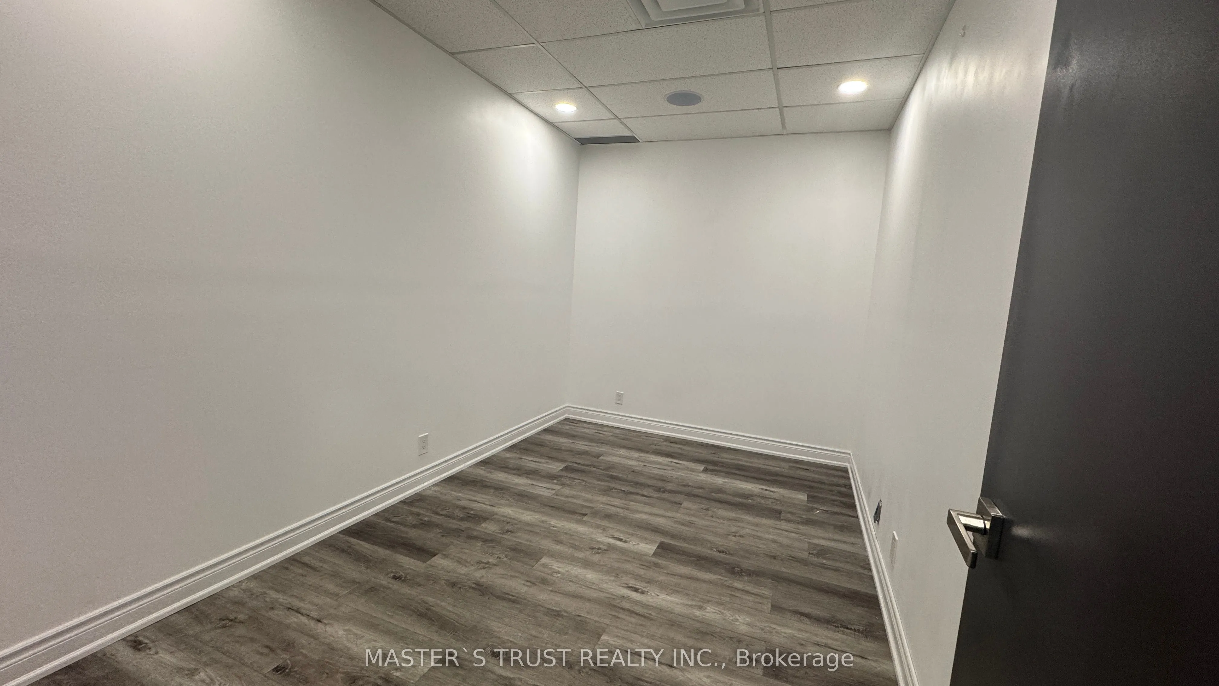 5837 Highway 7 E