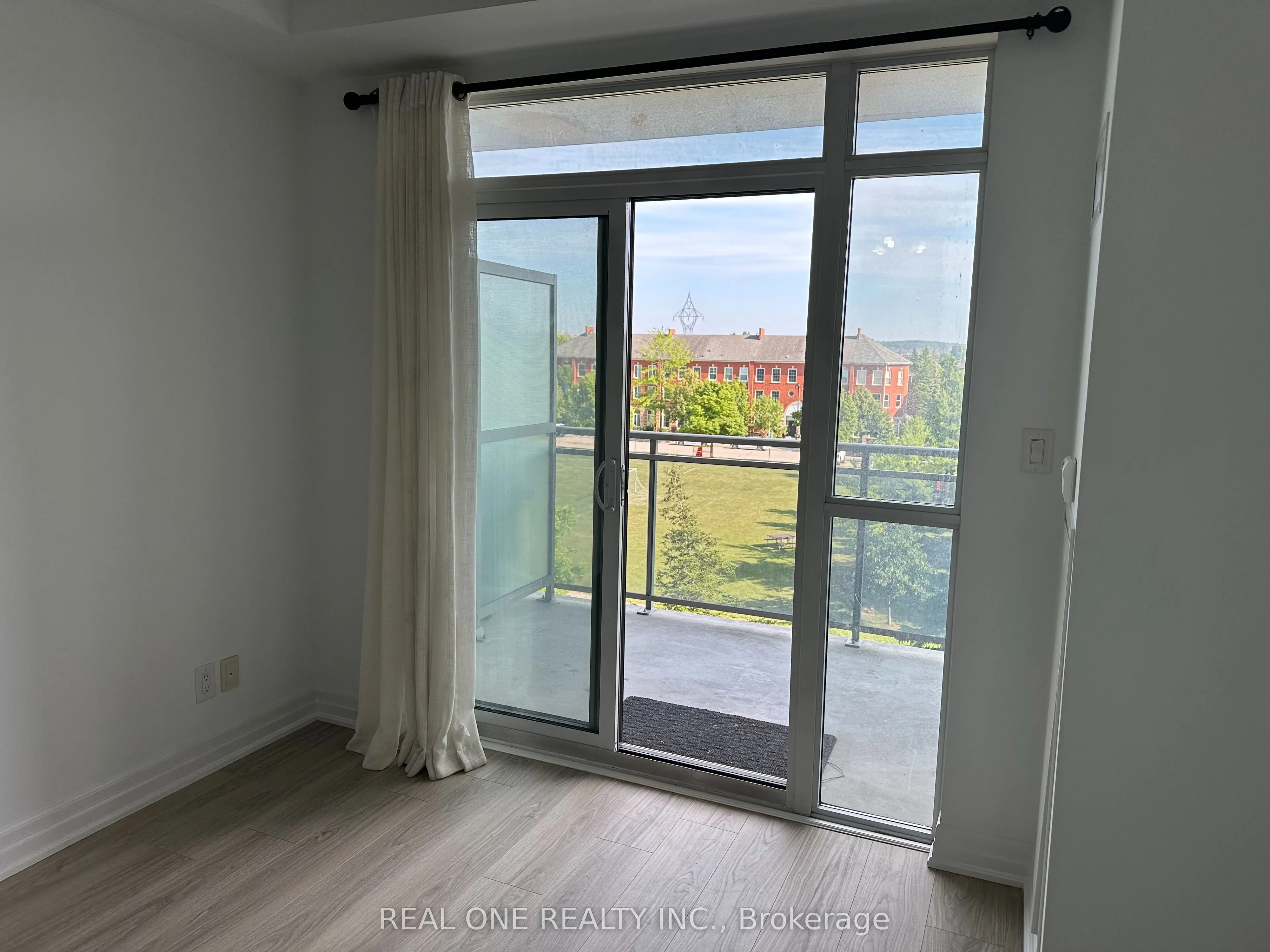 111 Civic Square Gate, #411