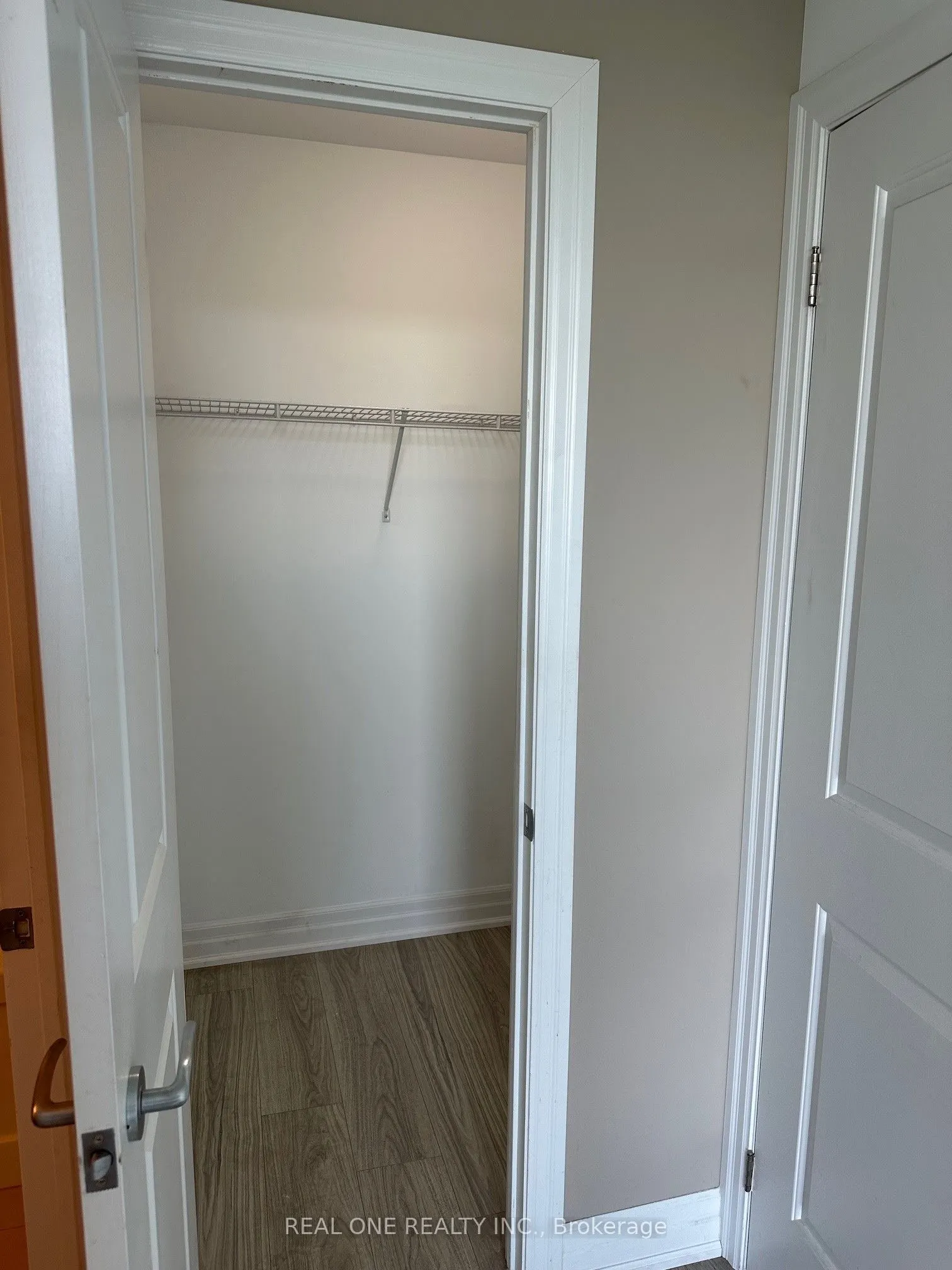111 Civic Square Gate, #411