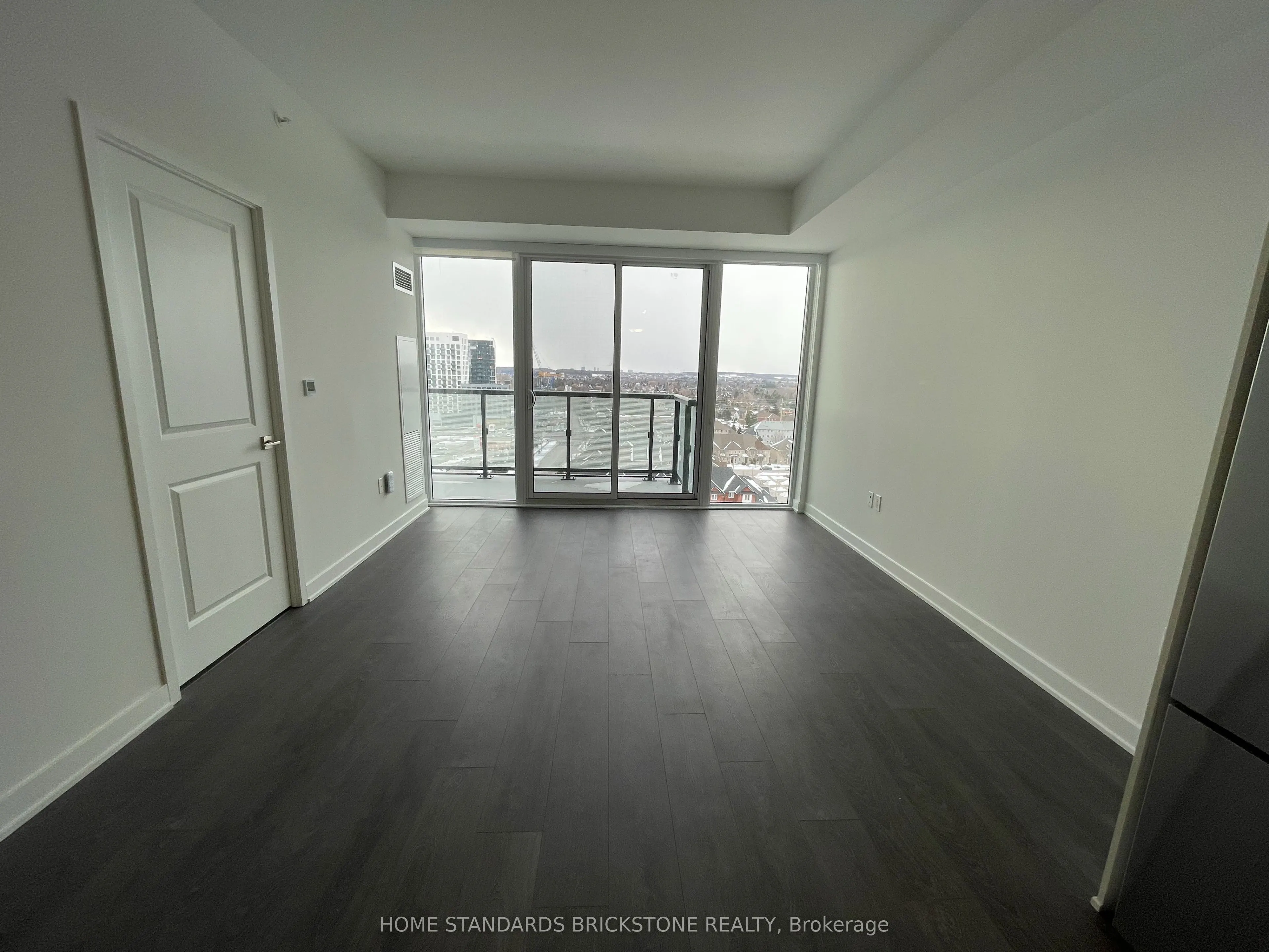 85 Oneida Crescent, #1115