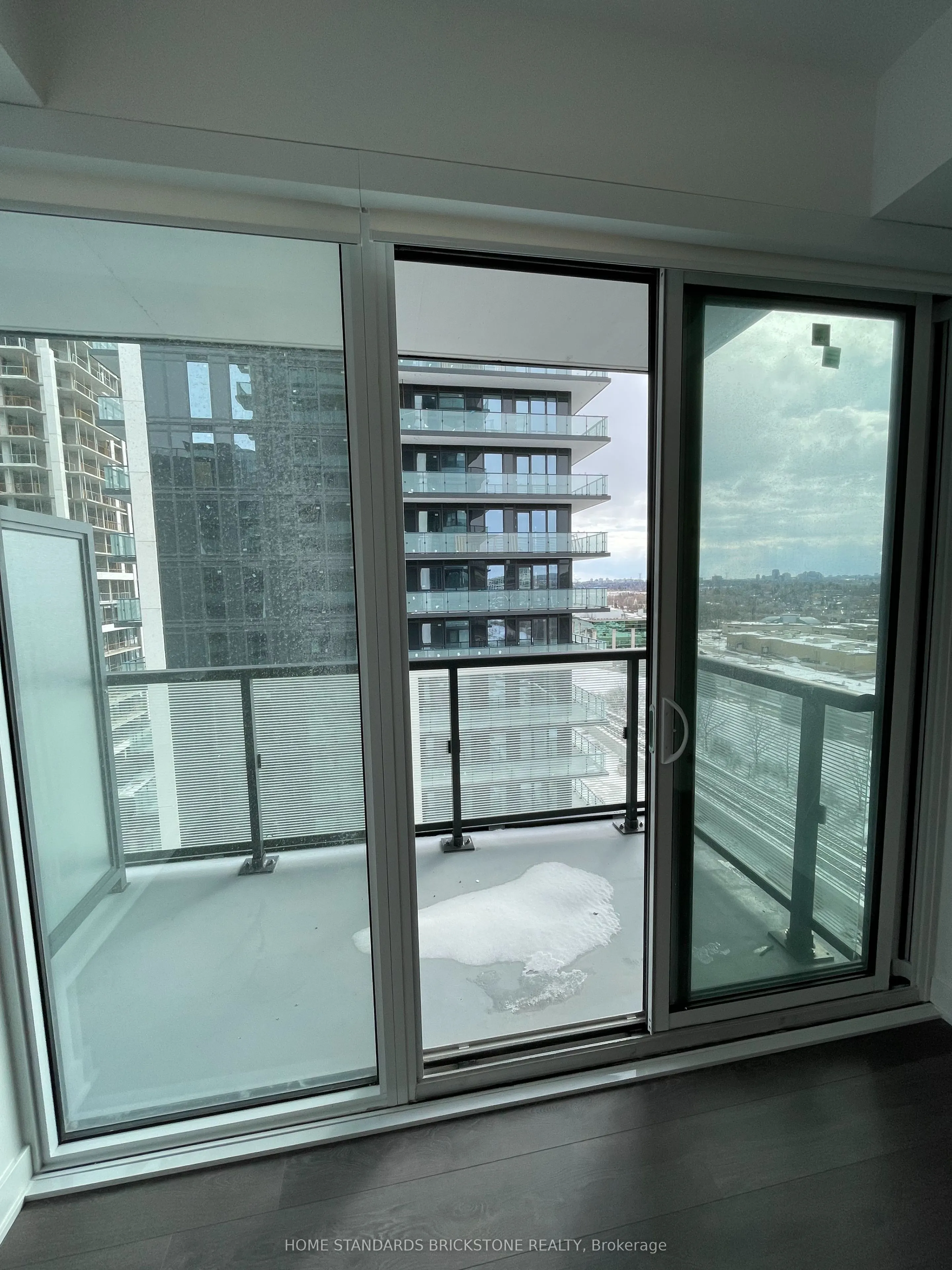 85 Oneida Crescent, #1115
