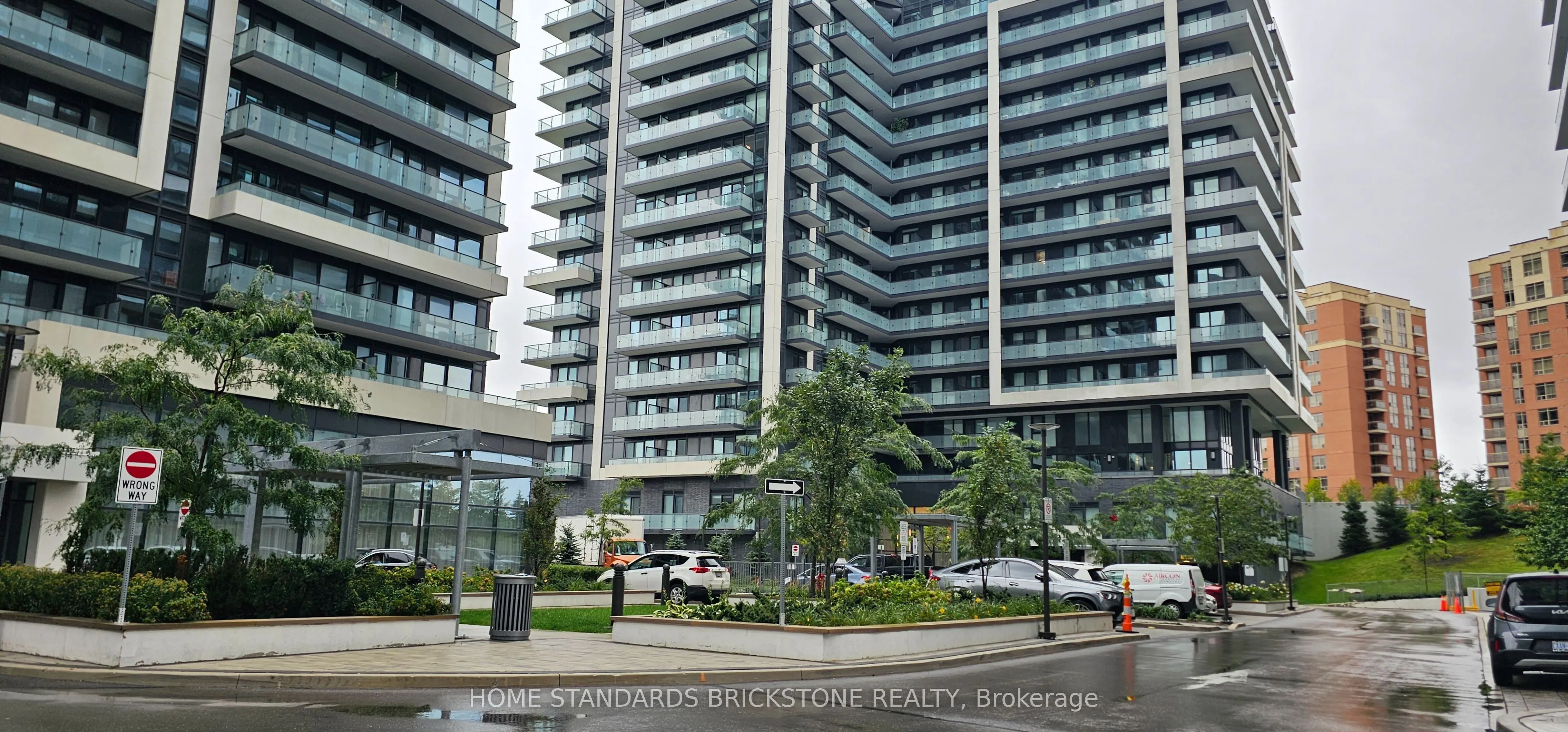 85 Oneida Crescent, #1115