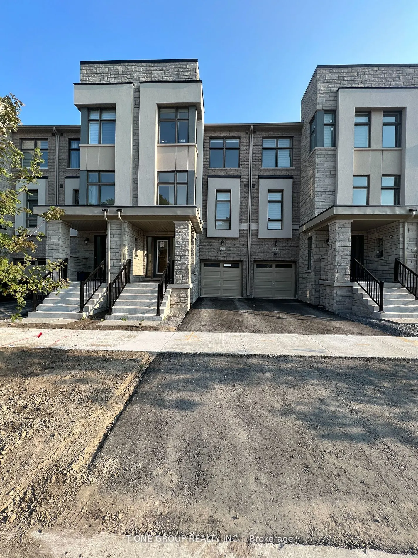 71 Puisaya Drive