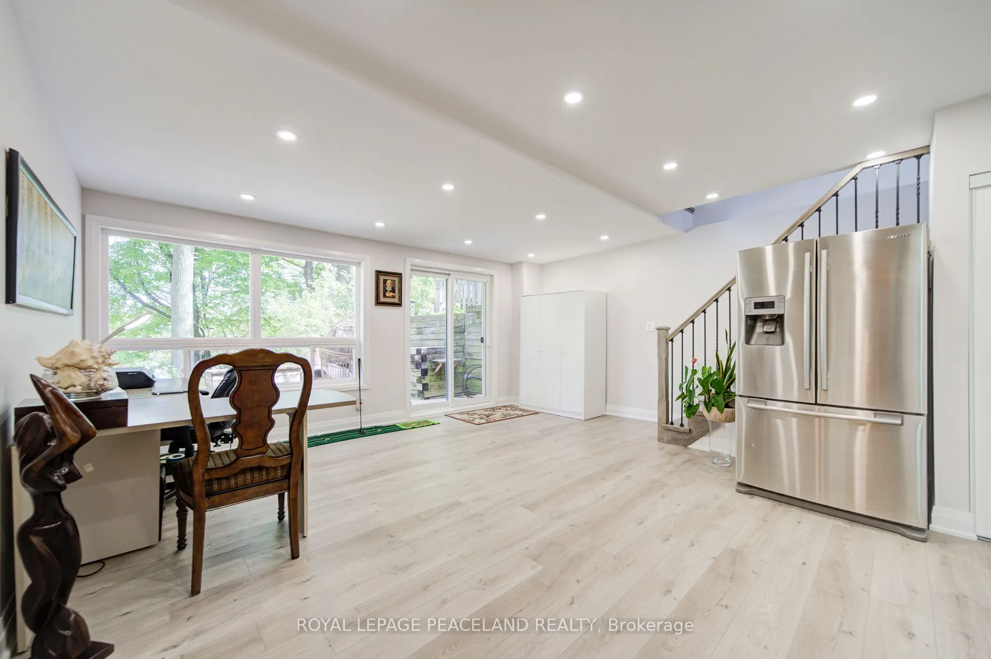 38 Lakeview Avenue