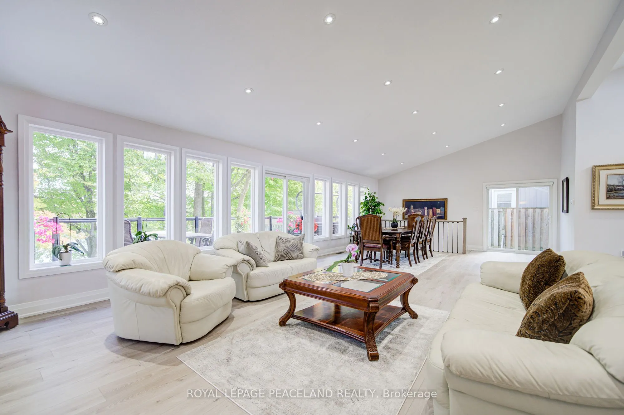 38 Lakeview Avenue