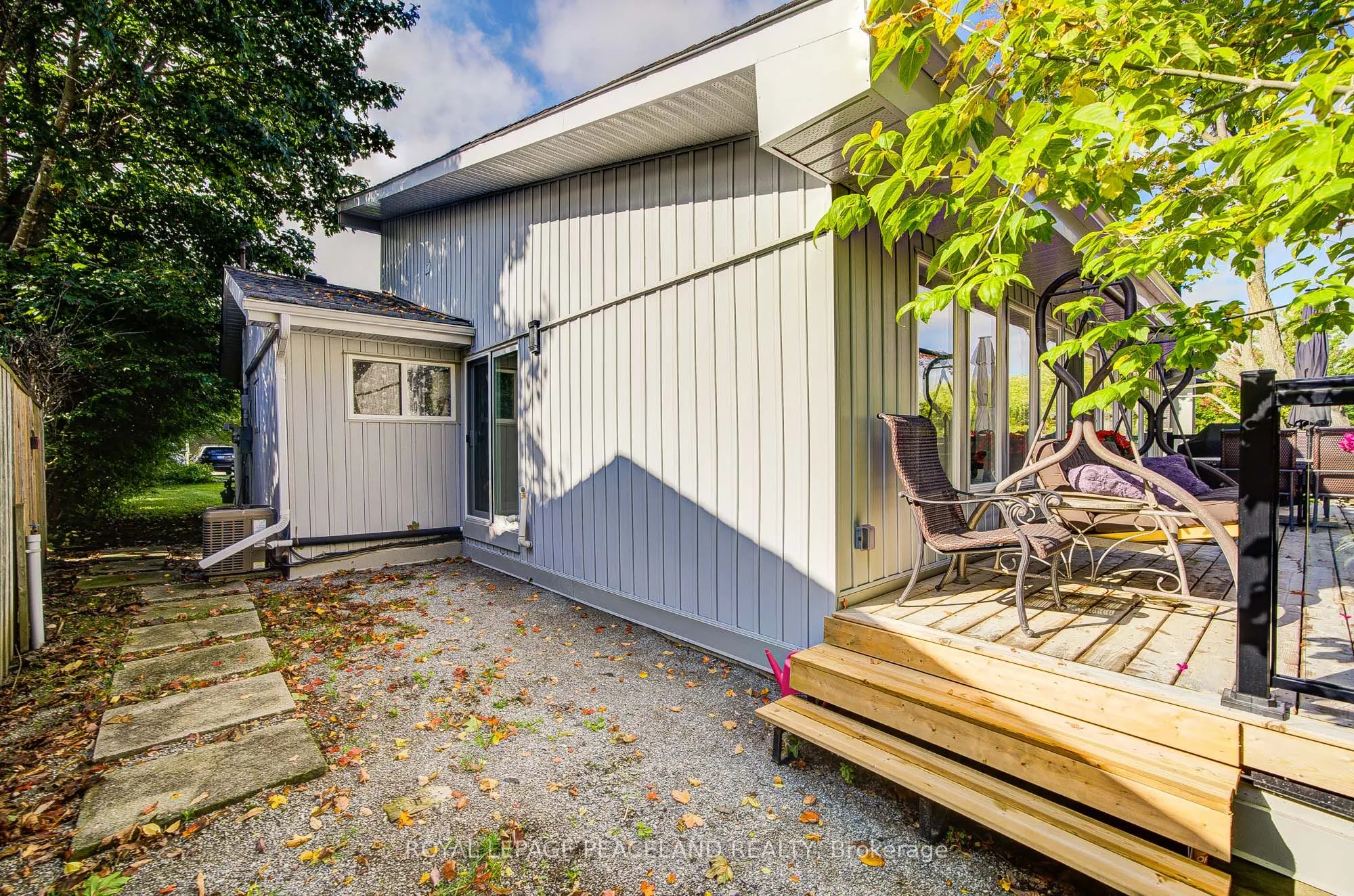 38 Lakeview Avenue