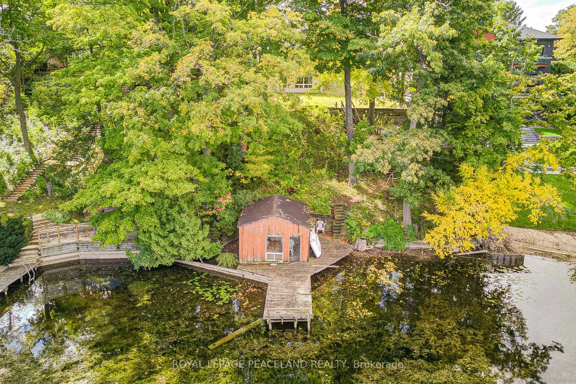 38 Lakeview Avenue