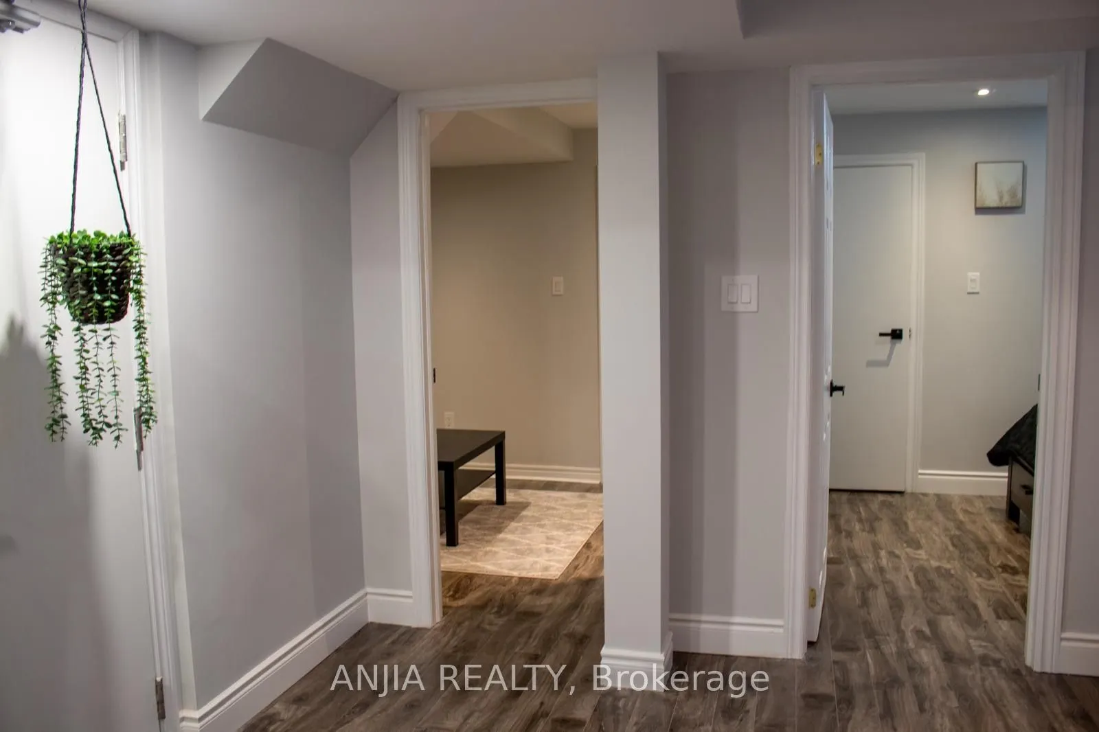 370 Chambers Crescent