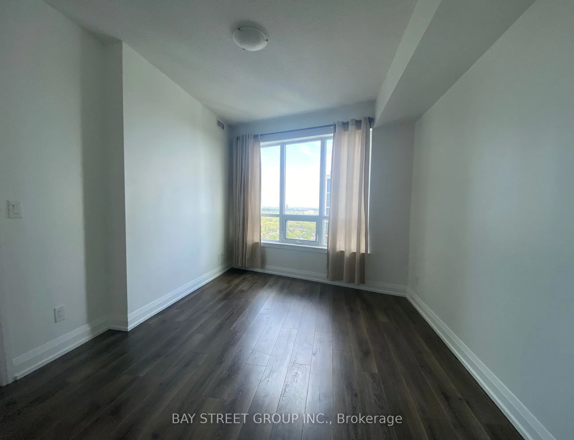 7161 Yonge Street, #2132