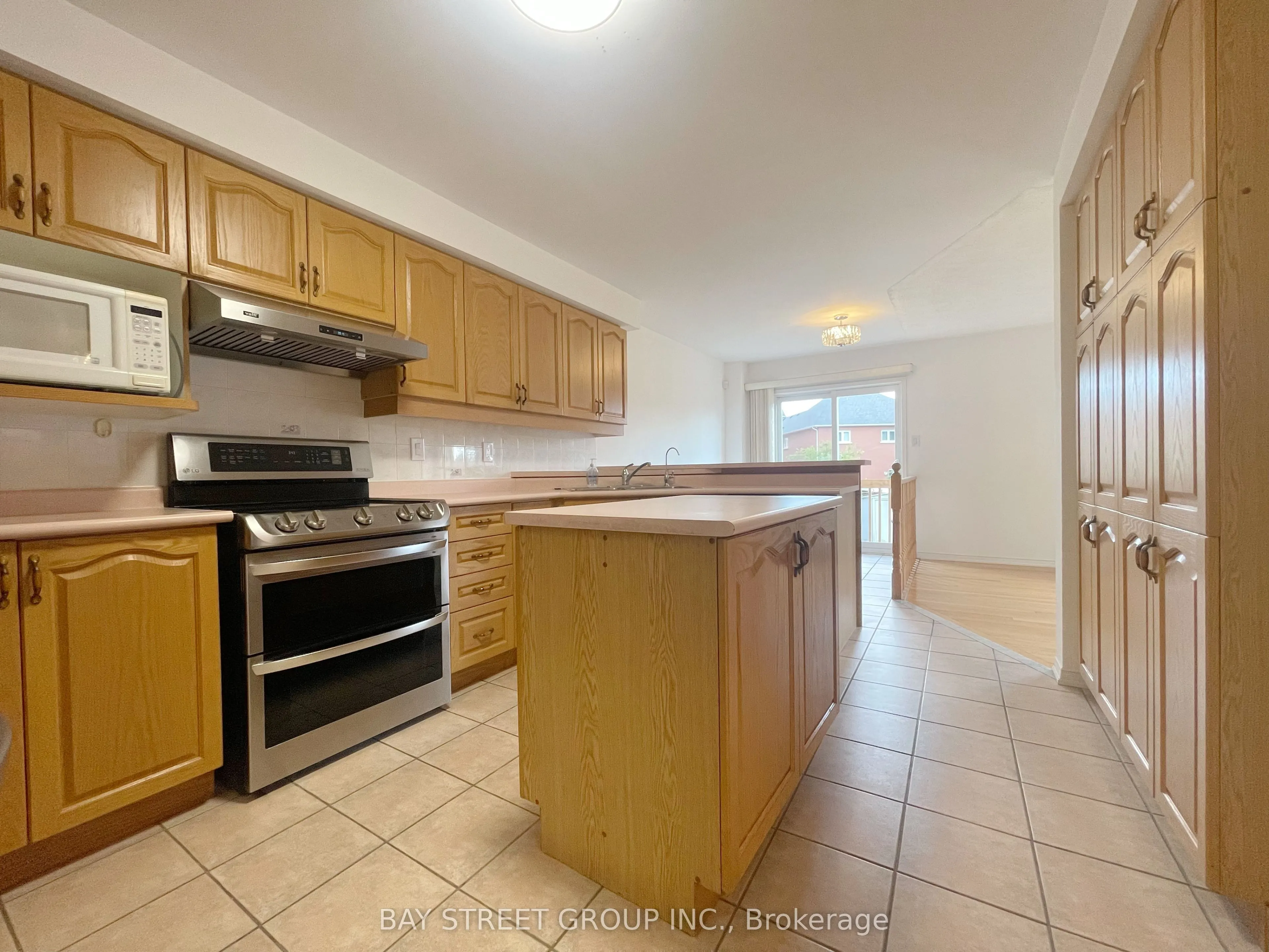 15 Futura Avenue