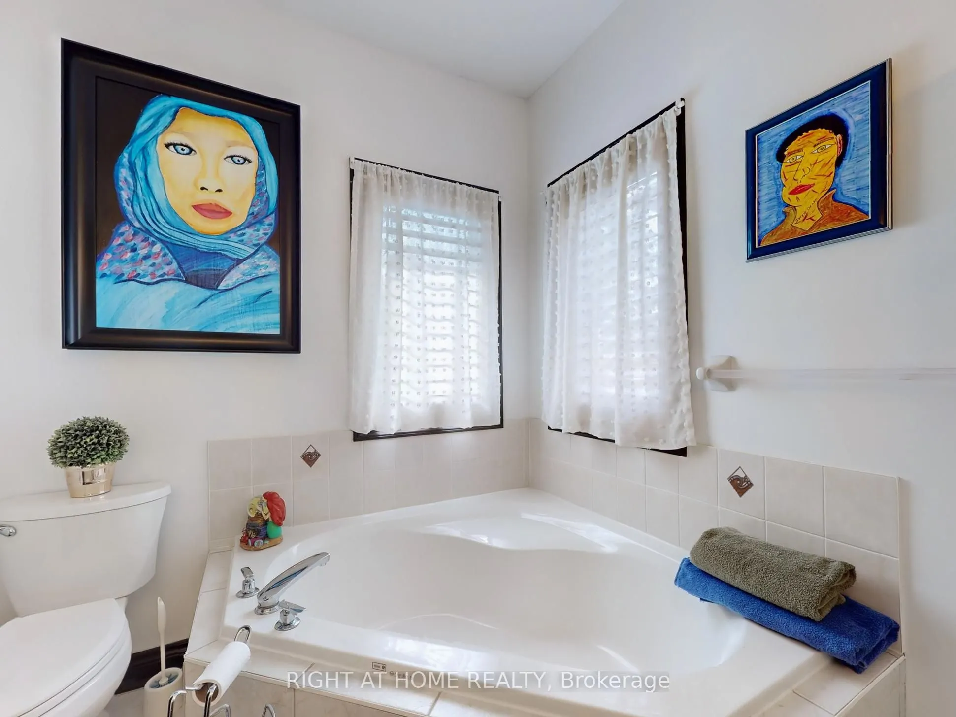 9 Amalfi Court, #14