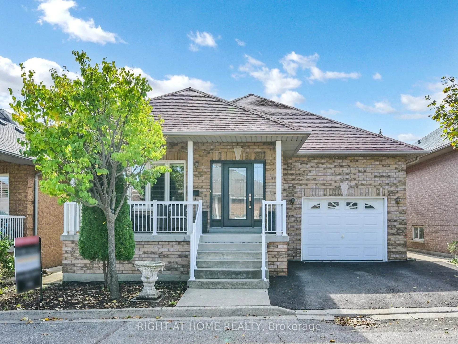9 Amalfi Court, #14
