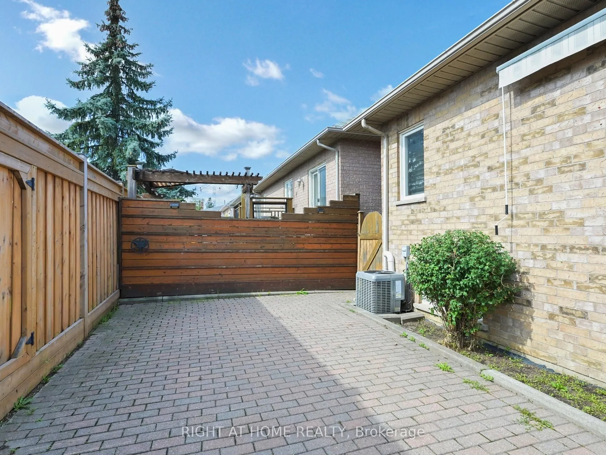 9 Amalfi Court, #14
