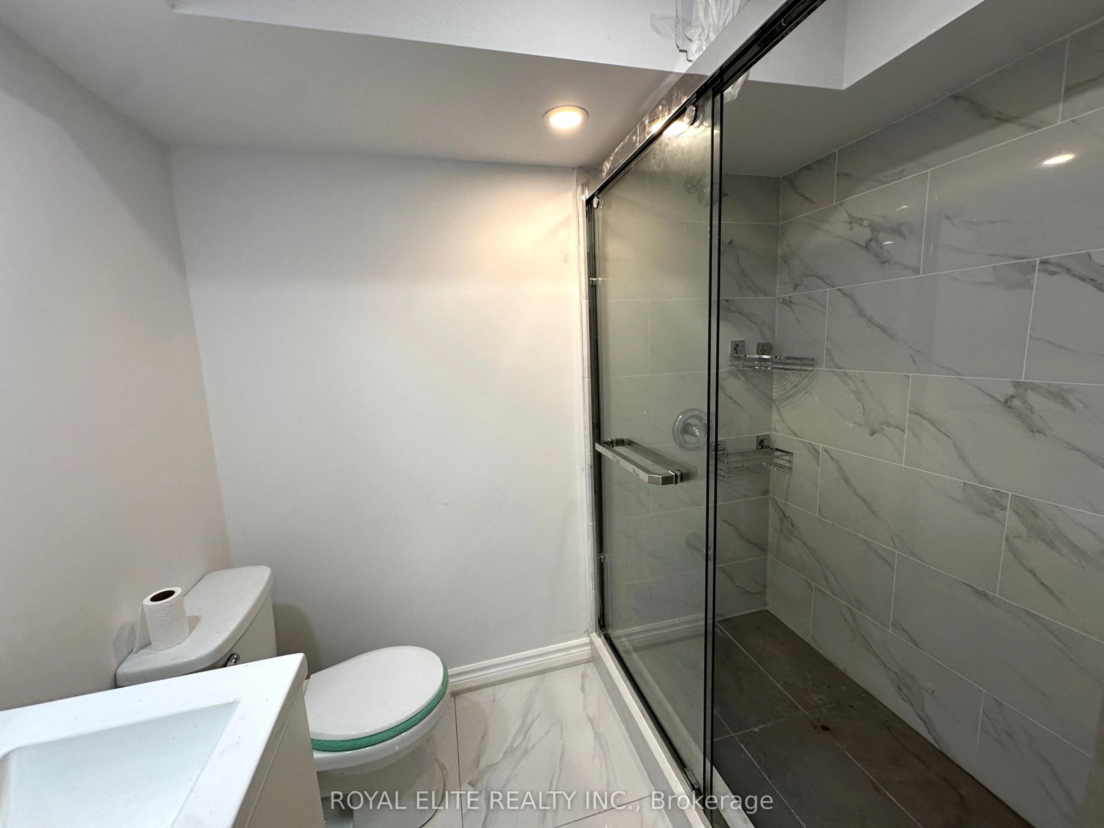 196 Colesbrook Road, #basement